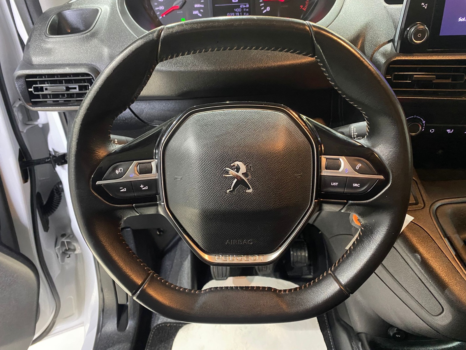 2024 Dizel Manuel Peugeot Partner Beyaz Gürel Tasarım Aksesuar Otomotiv San. Tic. Ltd. Şti.