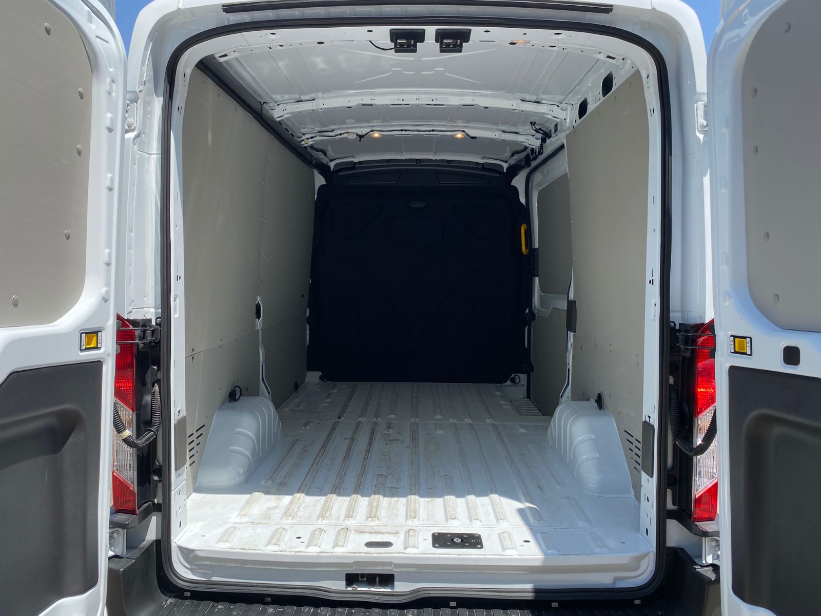 2025 Dizel Manuel Ford Transit Beyaz Gürel Tasarım Aksesuar Otomotiv San. Tic. Ltd. Şti.