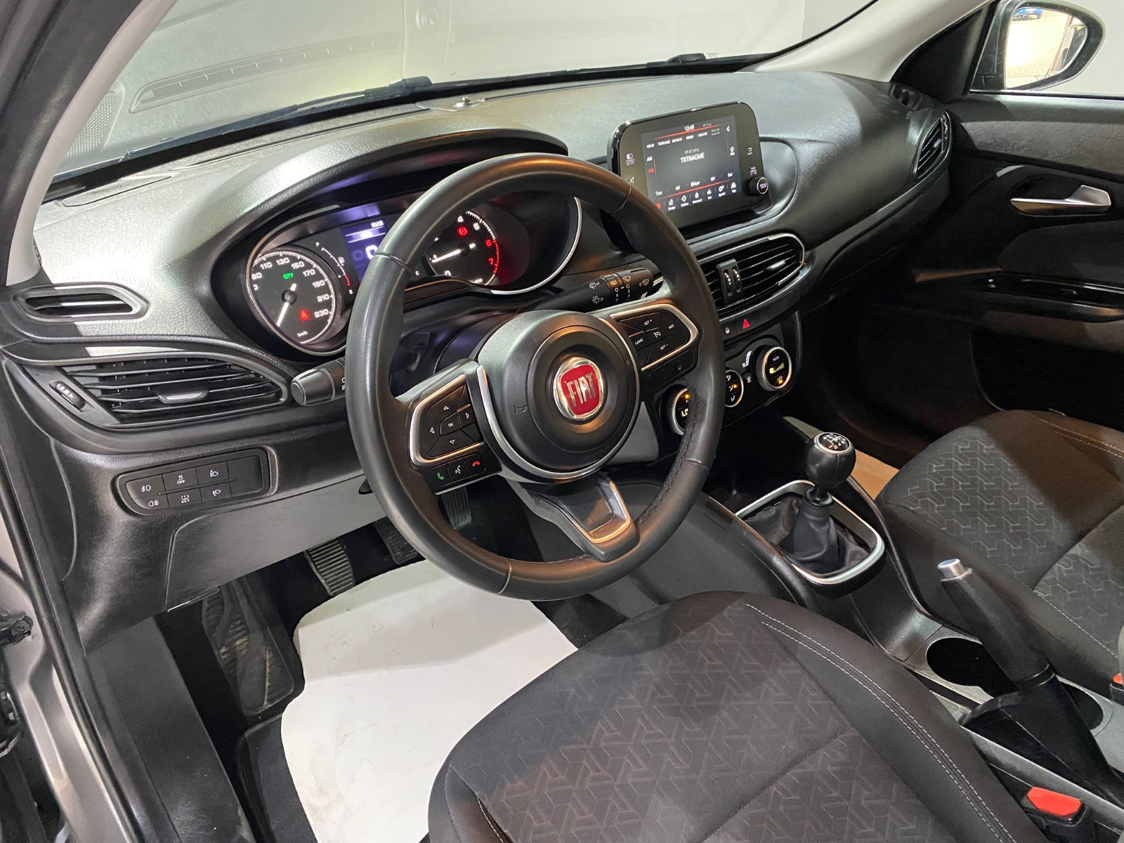2023 Benzin Manuel Fiat Egea Gri Gürel Tasarım Aksesuar Otomotiv San. Tic. Ltd. Şti.
