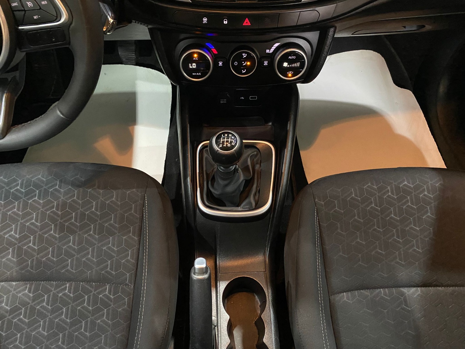 2023 Benzin Manuel Fiat Egea Gri Gürel Tasarım Aksesuar Otomotiv San. Tic. Ltd. Şti.