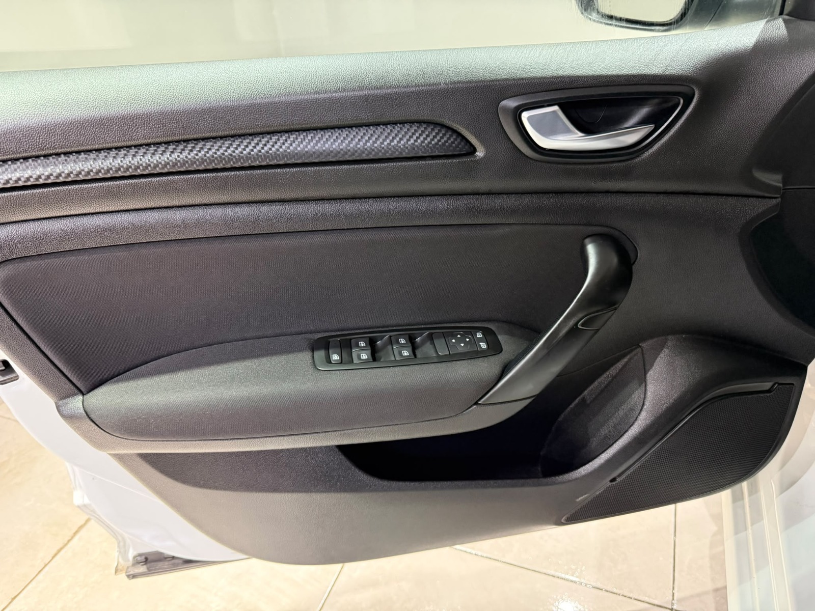 2021 Benzin Otomatik Renault Megane Beyaz Gürel Tasarım Aksesuar Otomotiv San. Tic. Ltd. Şti.