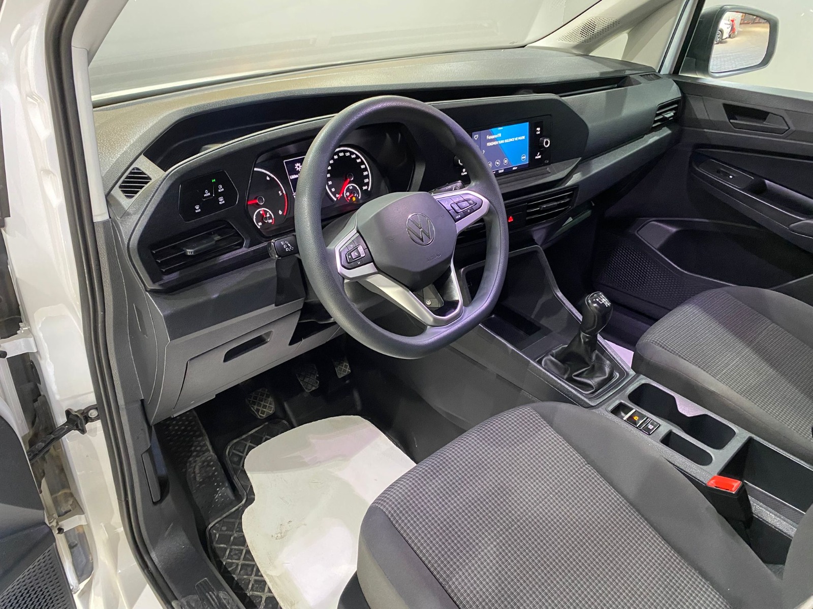 2022 Dizel Manuel Volkswagen Caddy Beyaz Gürel Tasarım Aksesuar Otomotiv San. Tic. Ltd. Şti.