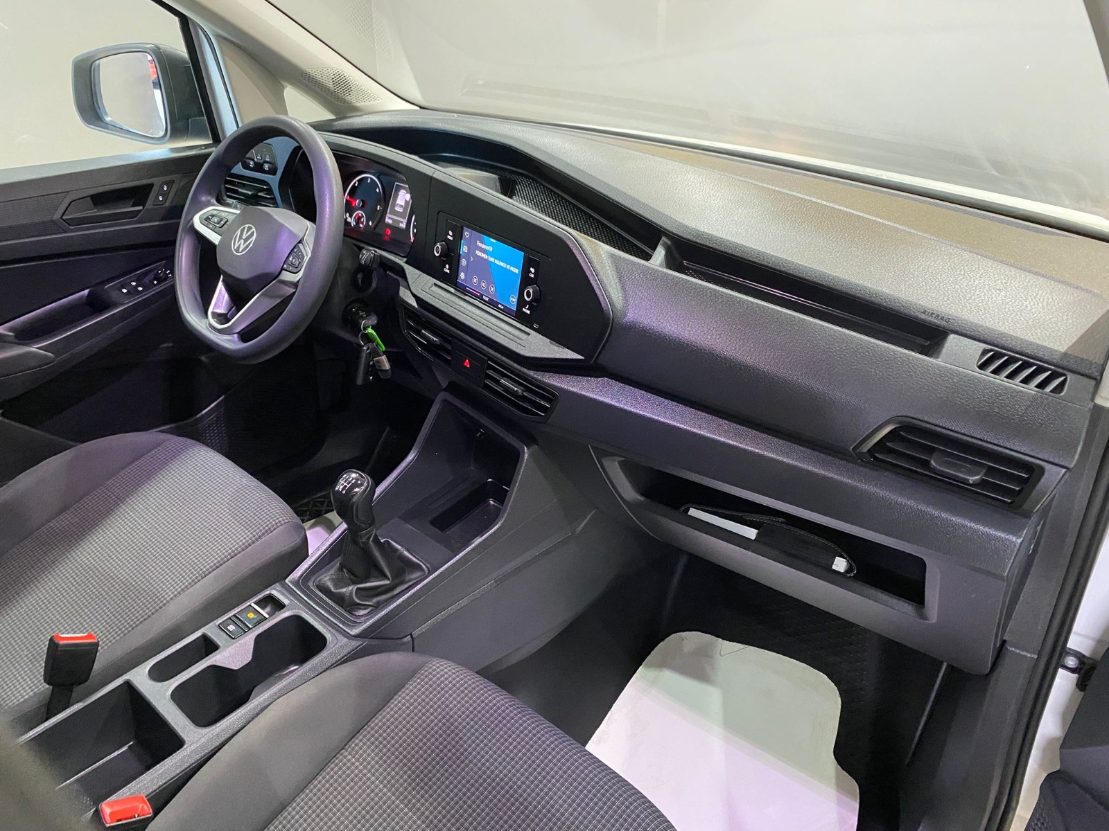 2022 Dizel Manuel Volkswagen Caddy Beyaz Gürel Tasarım Aksesuar Otomotiv San. Tic. Ltd. Şti.