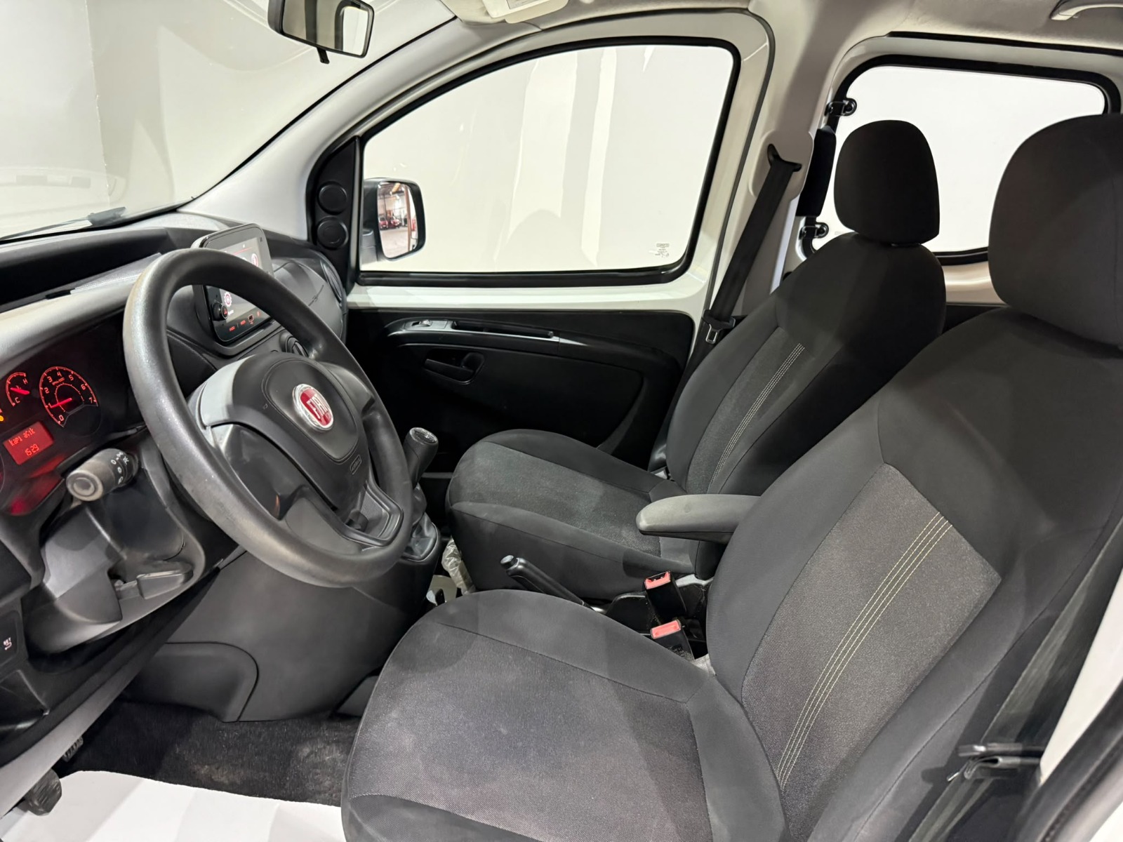 2024 Dizel Manuel Fiat Fiorino Combi Beyaz Gürel Tasarım Aksesuar Otomotiv San. Tic. Ltd. Şti.