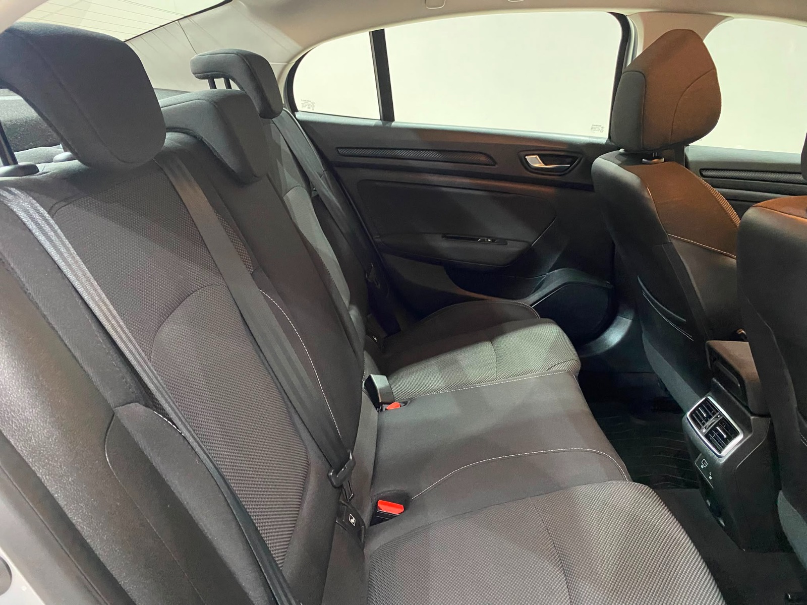 2023 Benzin Otomatik Renault Megane Gri Gürel Tasarım Aksesuar Otomotiv San. Tic. Ltd. Şti.