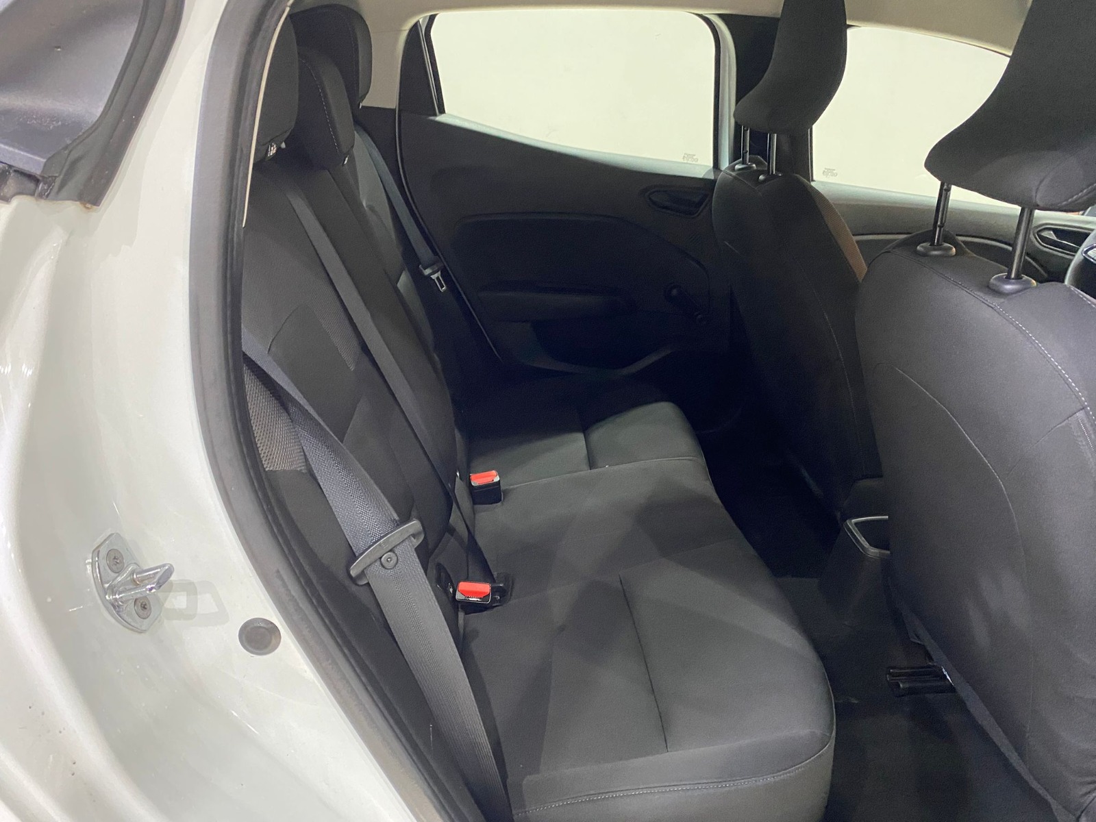 2022 Benzin Manuel Renault Clio Beyaz Gürel Tasarım Aksesuar Otomotiv San. Tic. Ltd. Şti.