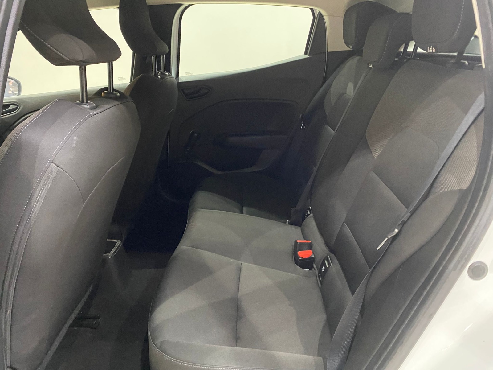 2022 Benzin Manuel Renault Clio Beyaz Gürel Tasarım Aksesuar Otomotiv San. Tic. Ltd. Şti.