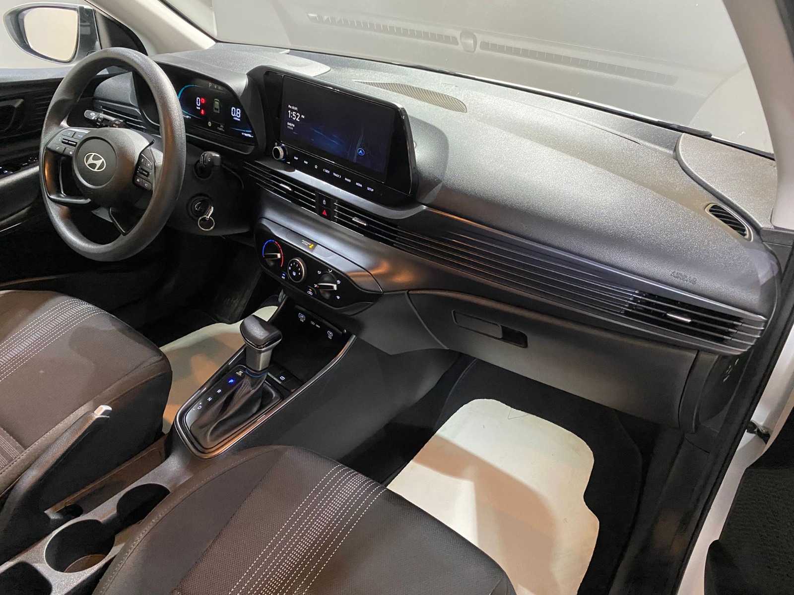 2024 Benzin Otomatik Hyundai i20 Beyaz Gürel Tasarım Aksesuar Otomotiv San. Tic. Ltd. Şti.