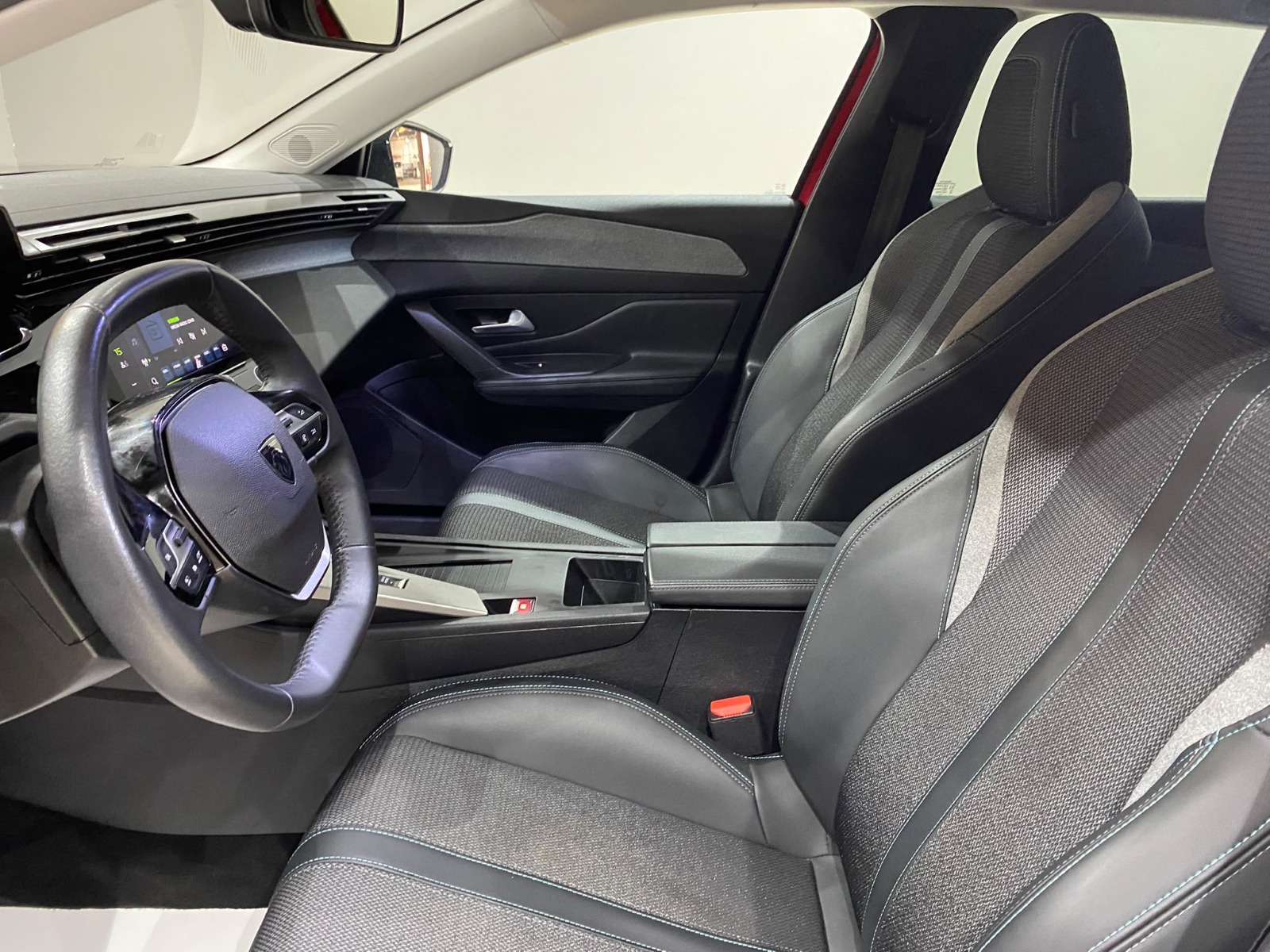 2024 Benzin Otomatik Peugeot 408 Kırmızı Gürel Tasarım Aksesuar Otomotiv San. Tic. Ltd. Şti.