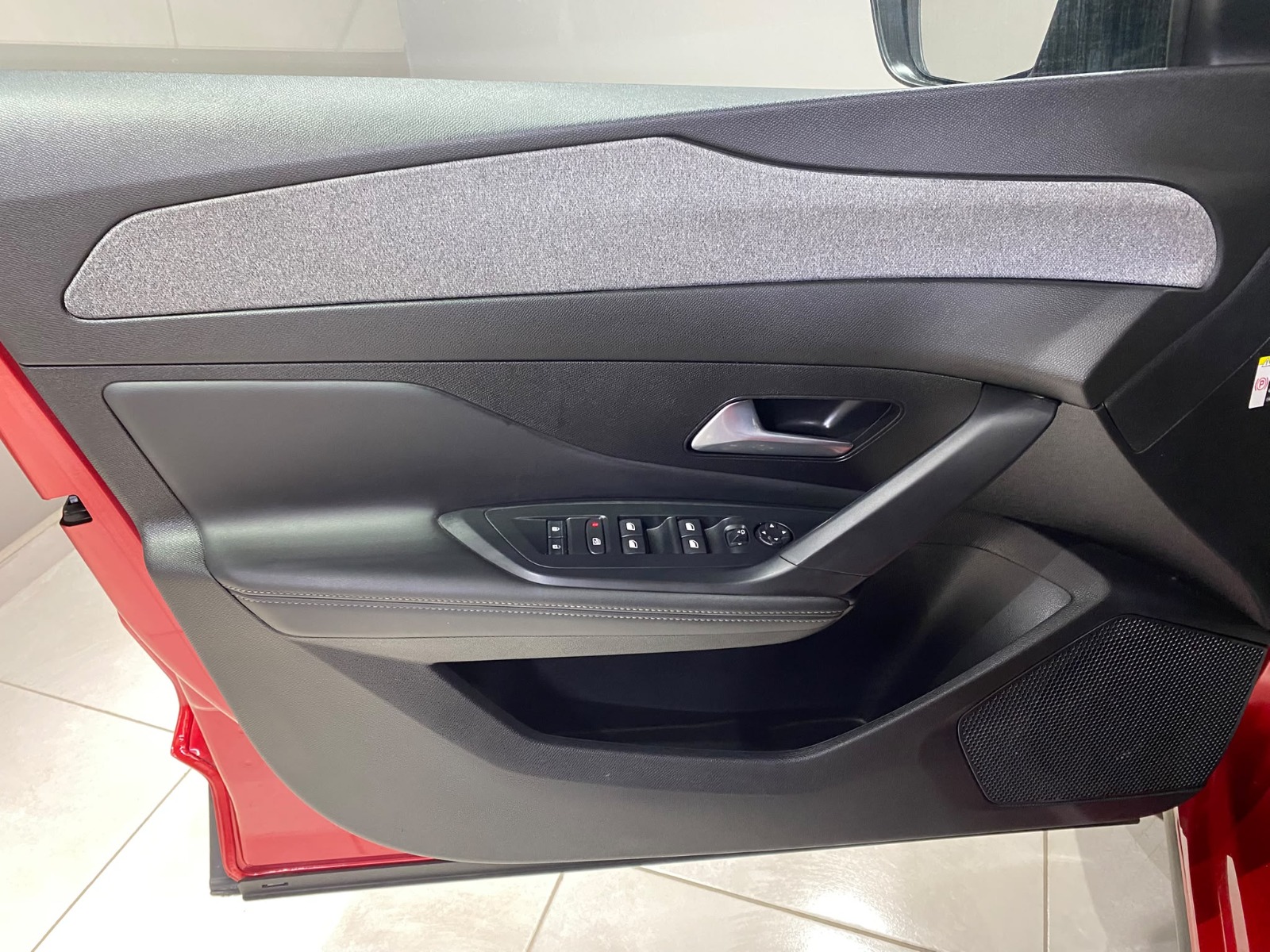 2024 Benzin Otomatik Peugeot 408 Kırmızı Gürel Tasarım Aksesuar Otomotiv San. Tic. Ltd. Şti.