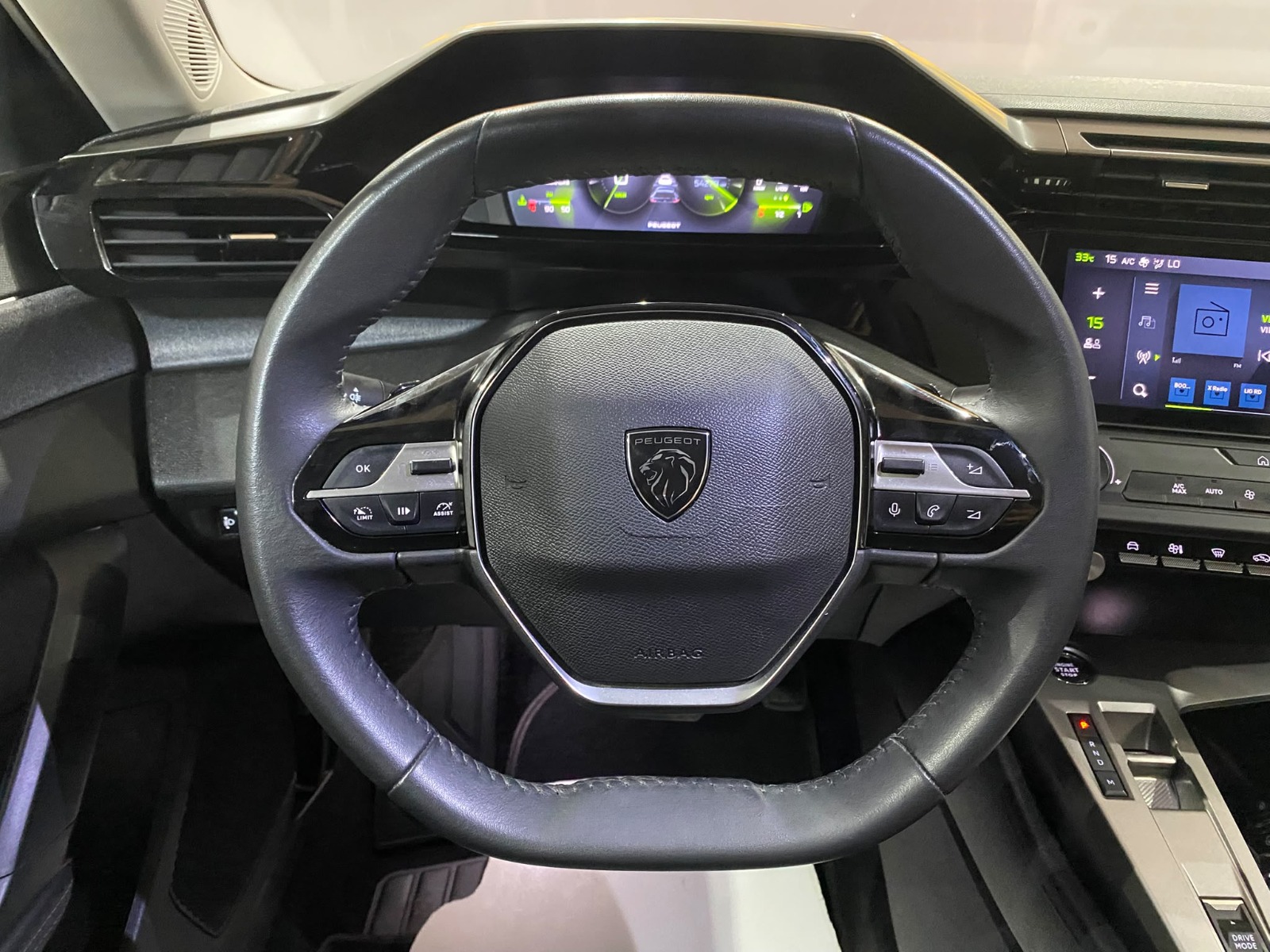 2024 Benzin Otomatik Peugeot 408 Kırmızı Gürel Tasarım Aksesuar Otomotiv San. Tic. Ltd. Şti.