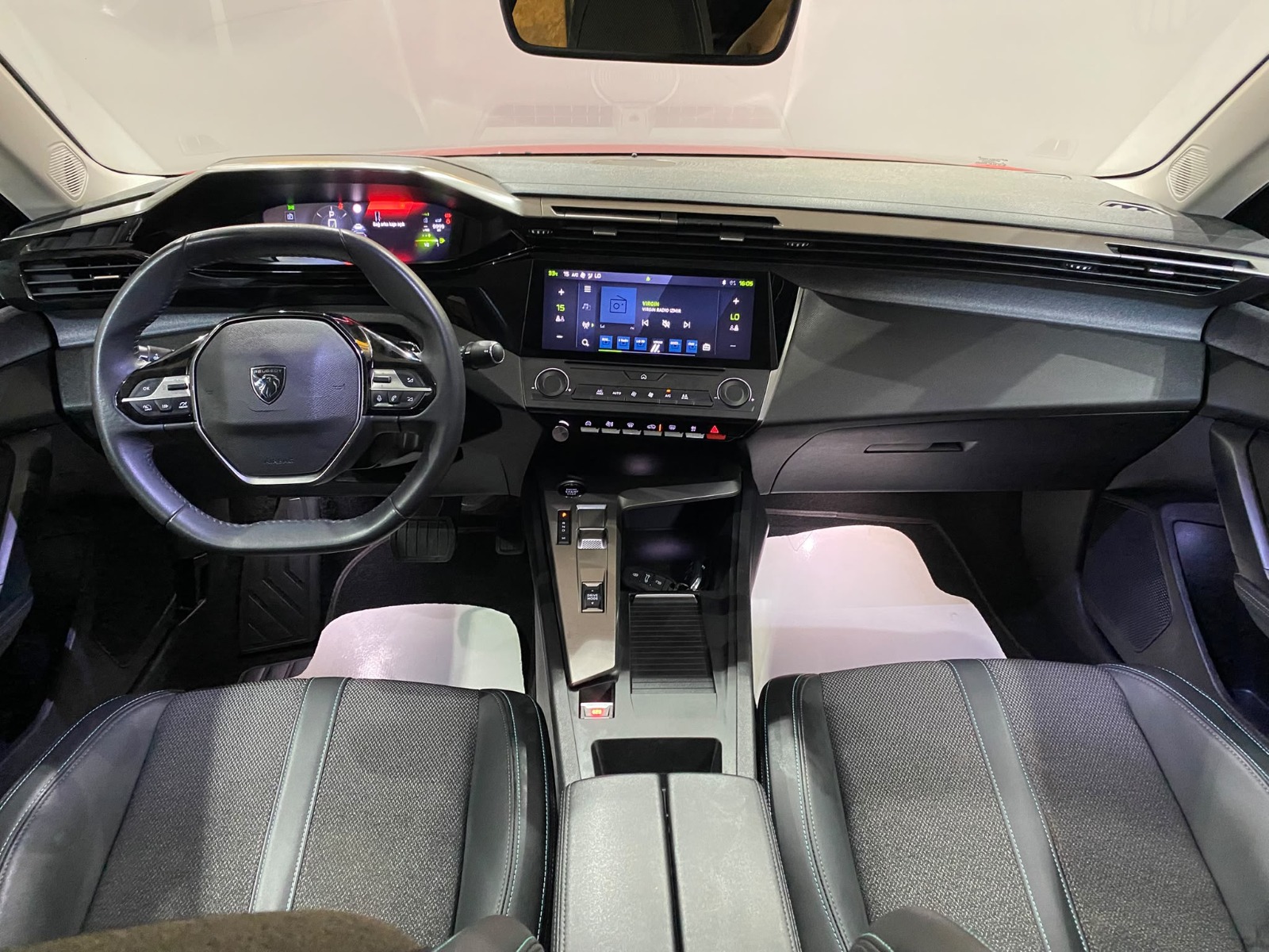 2024 Benzin Otomatik Peugeot 408 Kırmızı Gürel Tasarım Aksesuar Otomotiv San. Tic. Ltd. Şti.