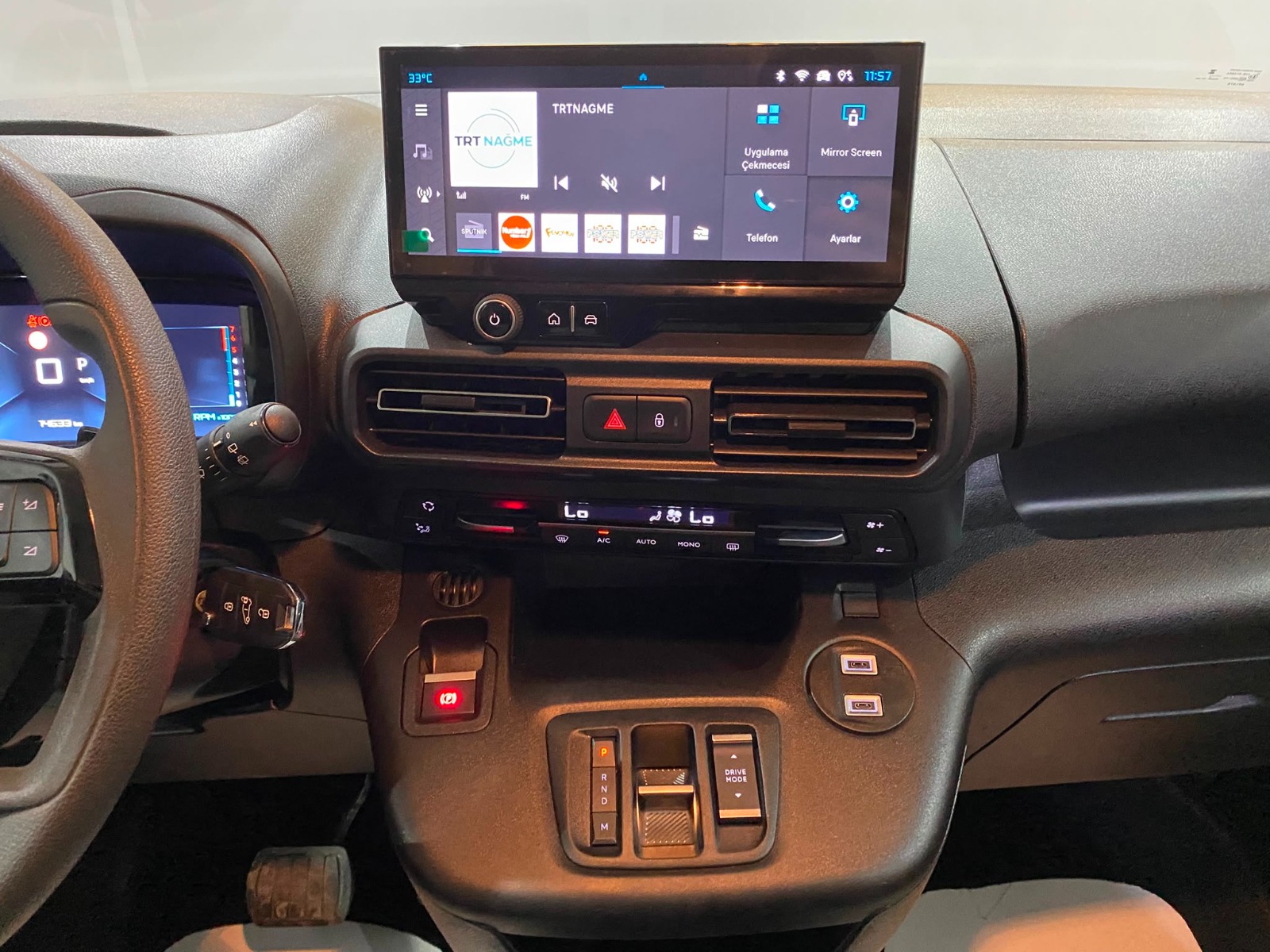 2026 Dizel Otomatik Citroen Berlingo Beyaz Gürel Tasarım Aksesuar Otomotiv San. Tic. Ltd. Şti.