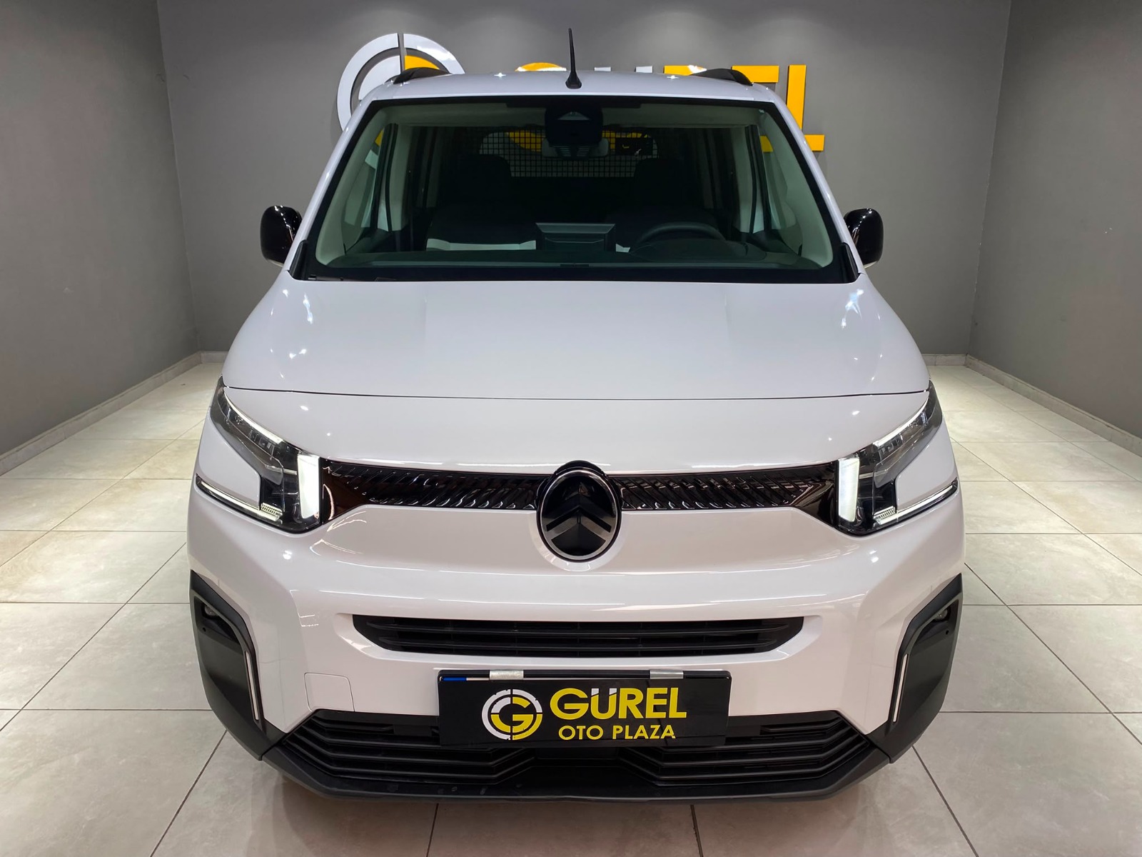 2026 Dizel Otomatik Citroen Berlingo Beyaz Gürel Tasarım Aksesuar Otomotiv San. Tic. Ltd. Şti.