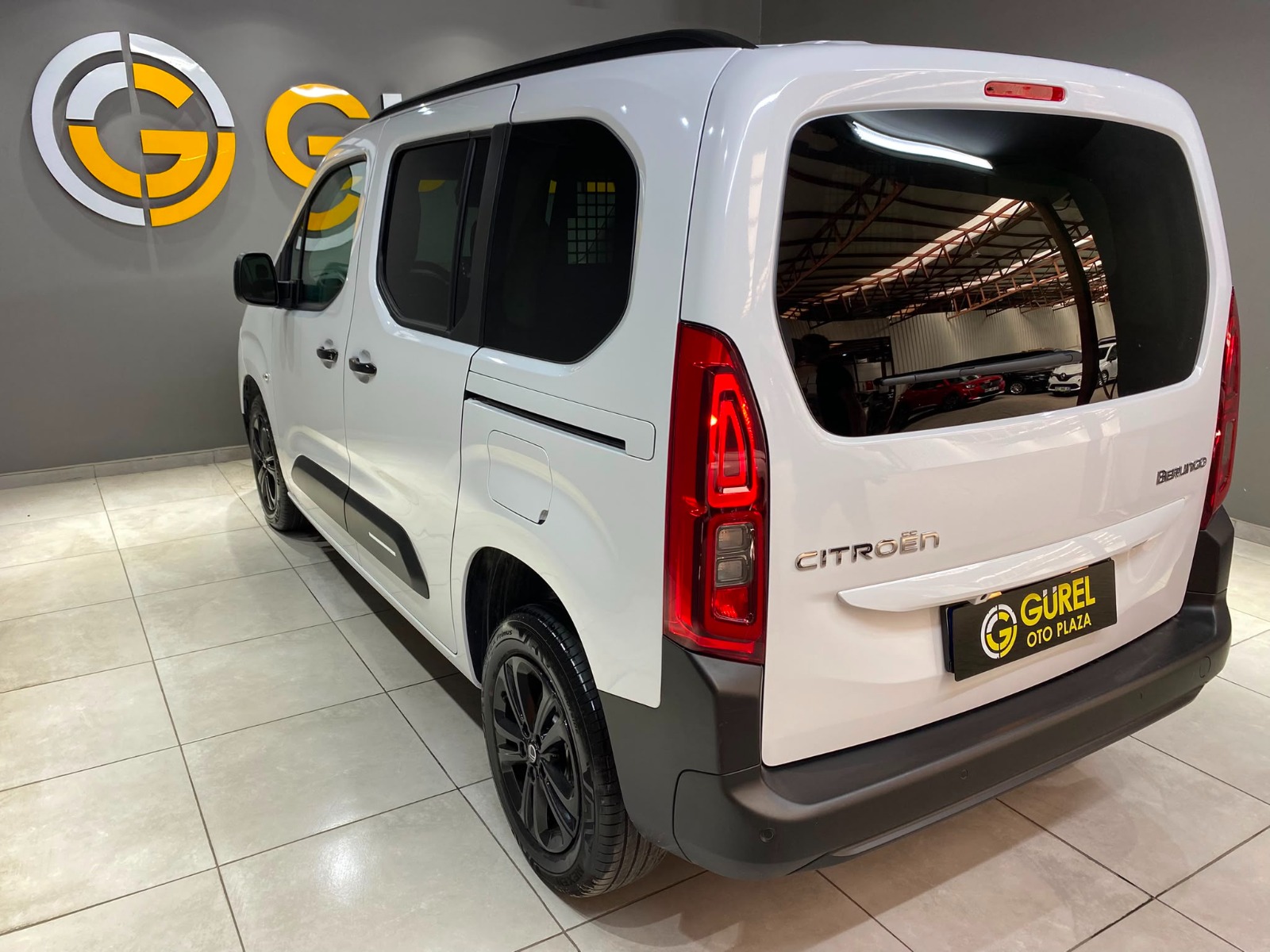 2026 Dizel Otomatik Citroen Berlingo Beyaz Gürel Tasarım Aksesuar Otomotiv San. Tic. Ltd. Şti.