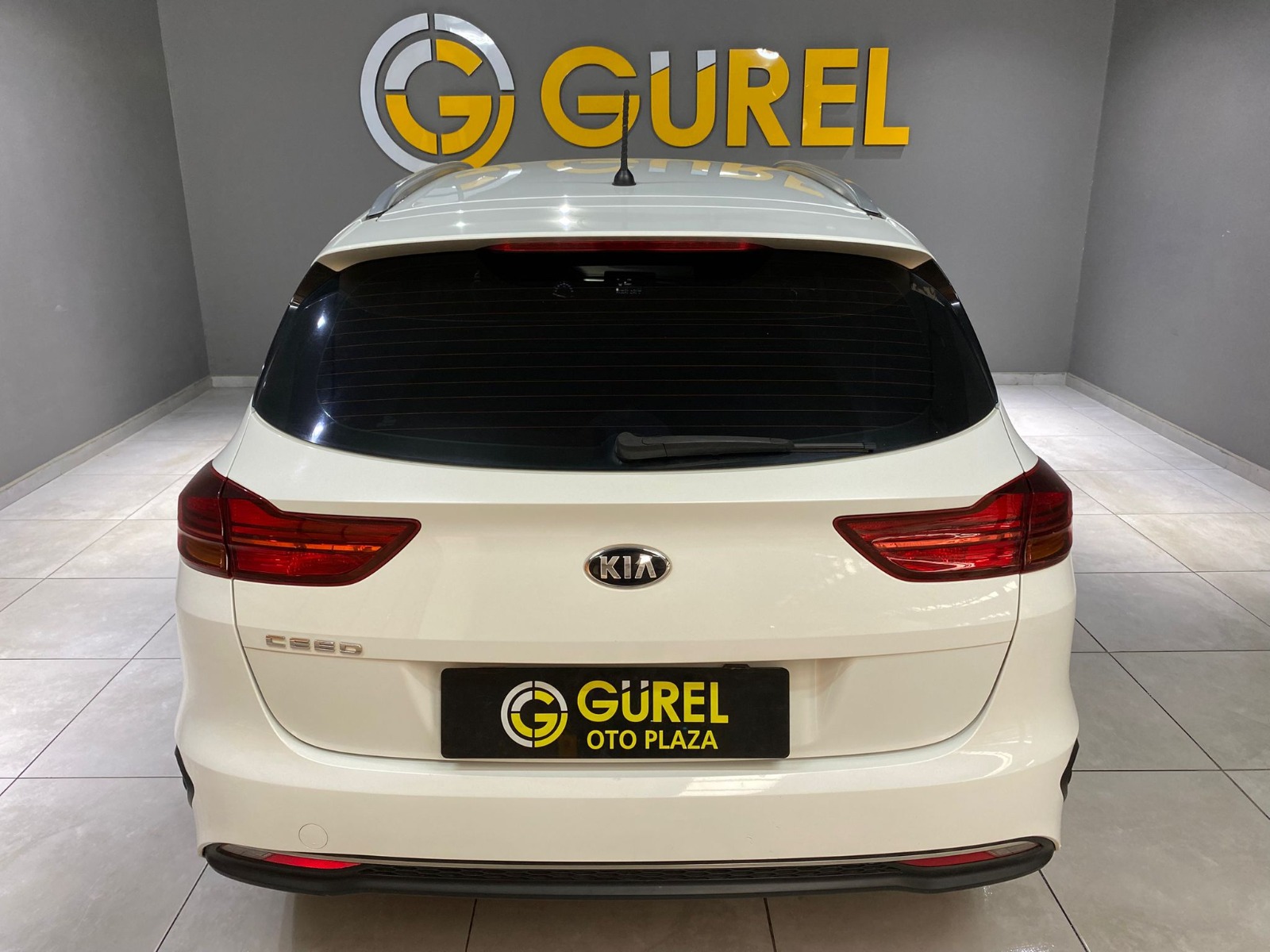 2019 Benzin Manuel Kia Cee'd Beyaz Gürel Tasarım Aksesuar Otomotiv San. Tic. Ltd. Şti.