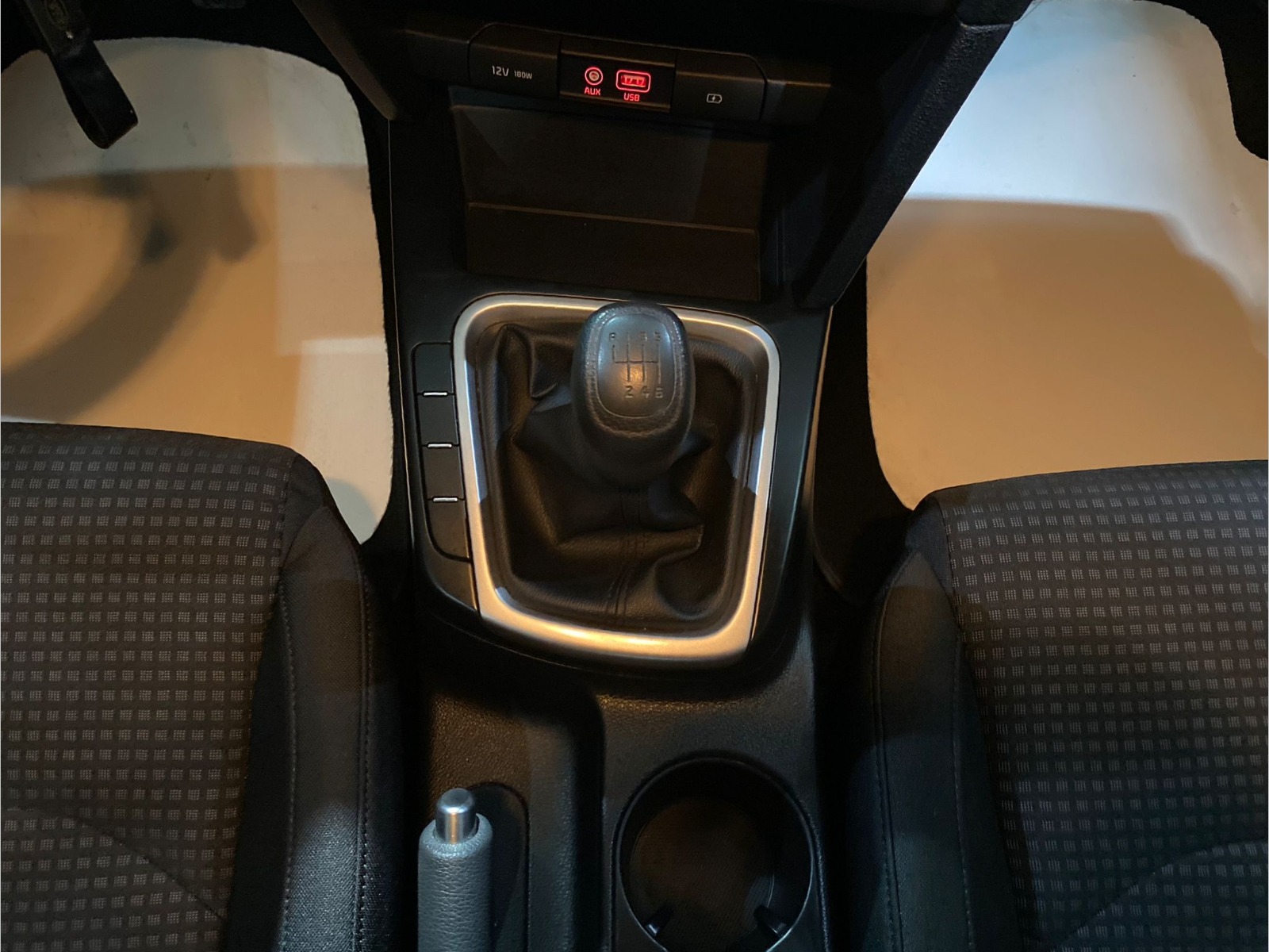 2019 Benzin Manuel Kia Cee'd Beyaz Gürel Tasarım Aksesuar Otomotiv San. Tic. Ltd. Şti.