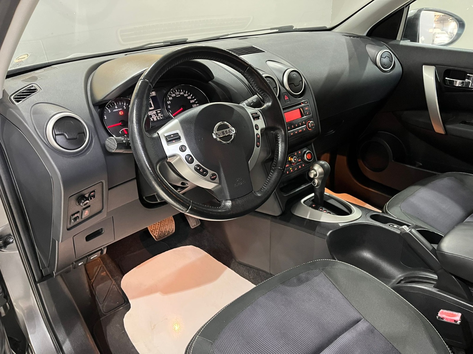 2013 Benzin Otomatik Nissan Qashqai Gri Gürel Tasarım Aksesuar Otomotiv San. Tic. Ltd. Şti.