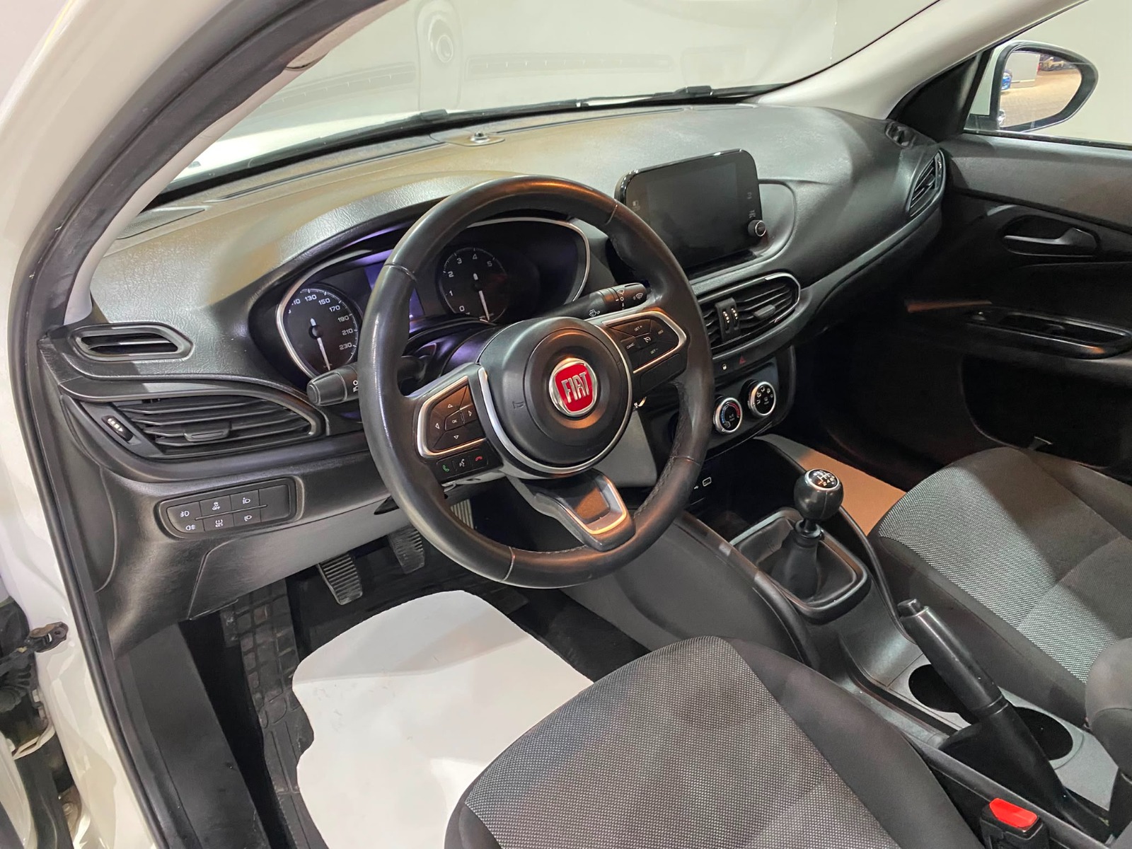 2021 Benzin + LPG Manuel Fiat Egea Beyaz Gürel Tasarım Aksesuar Otomotiv San. Tic. Ltd. Şti.