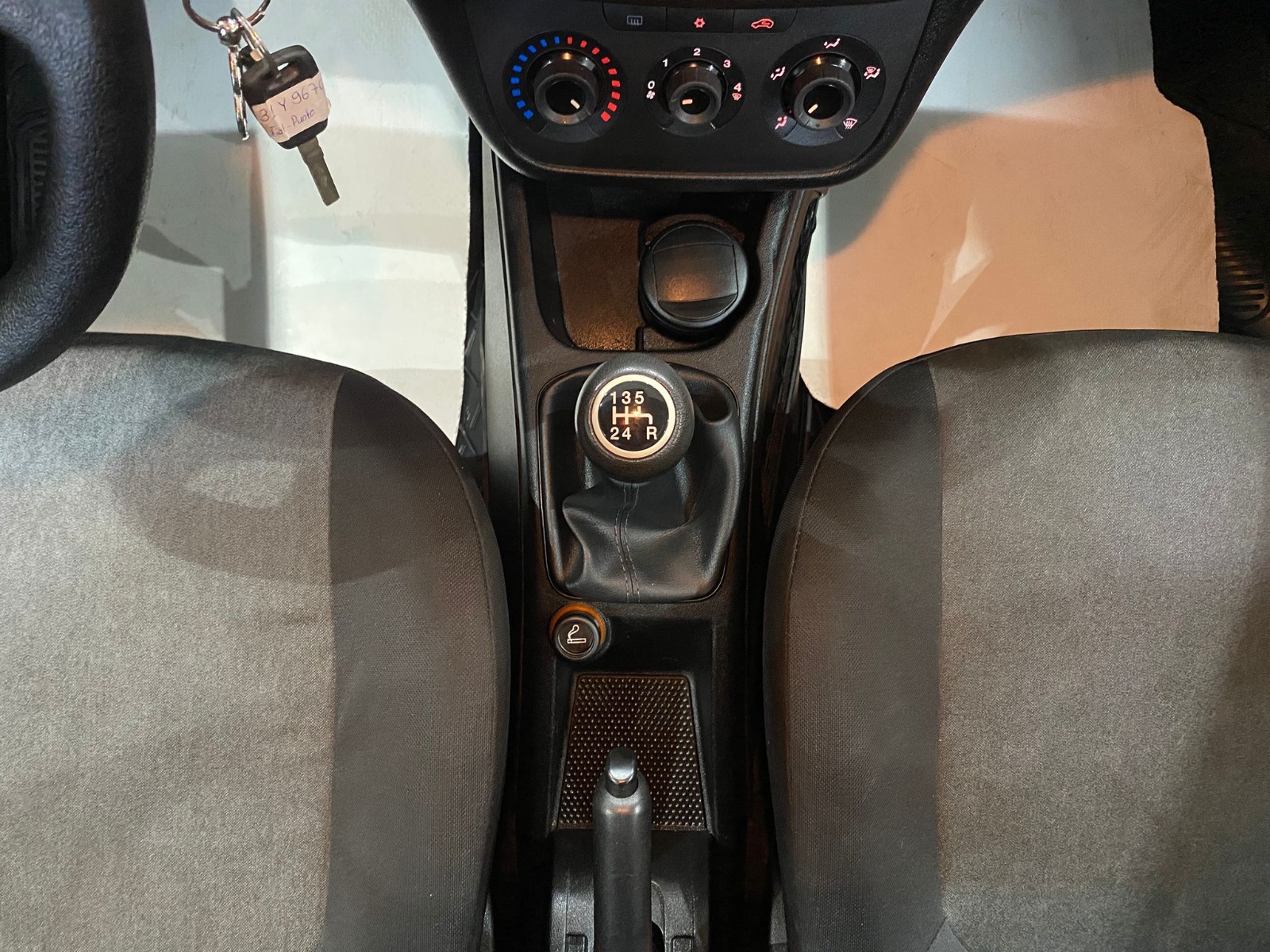 2014 Benzin Manuel Fiat Punto Beyaz Gürel Tasarım Aksesuar Otomotiv San. Tic. Ltd. Şti.