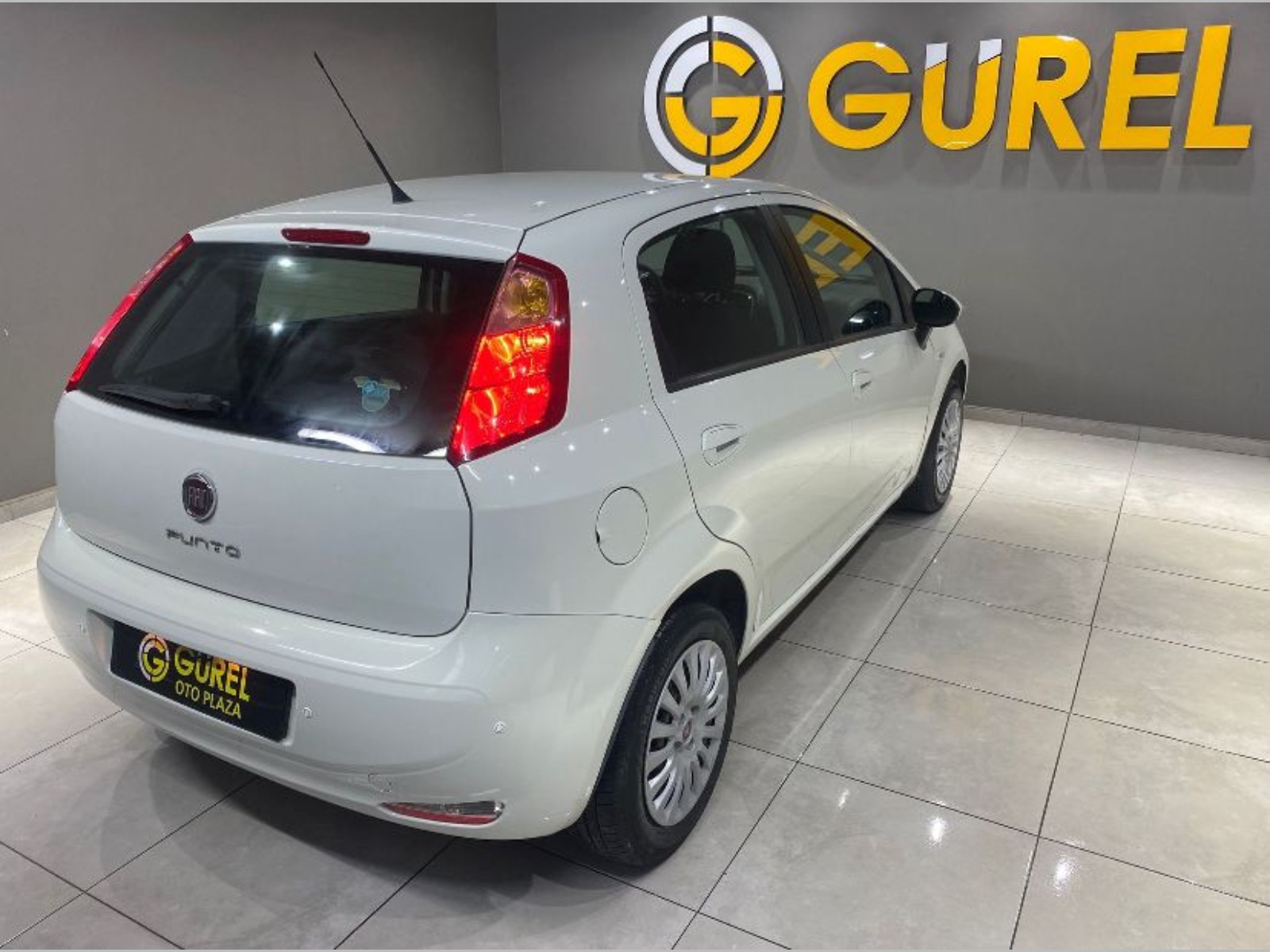 2014 Benzin Manuel Fiat Punto Beyaz Gürel Tasarım Aksesuar Otomotiv San. Tic. Ltd. Şti.