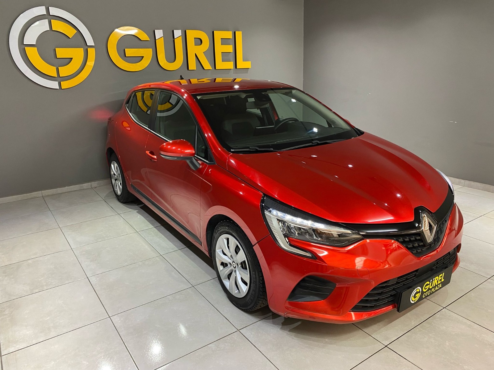 2022 Benzin Manuel Renault Clio Kırmızı Gürel Tasarım Aksesuar Otomotiv San. Tic. Ltd. Şti.