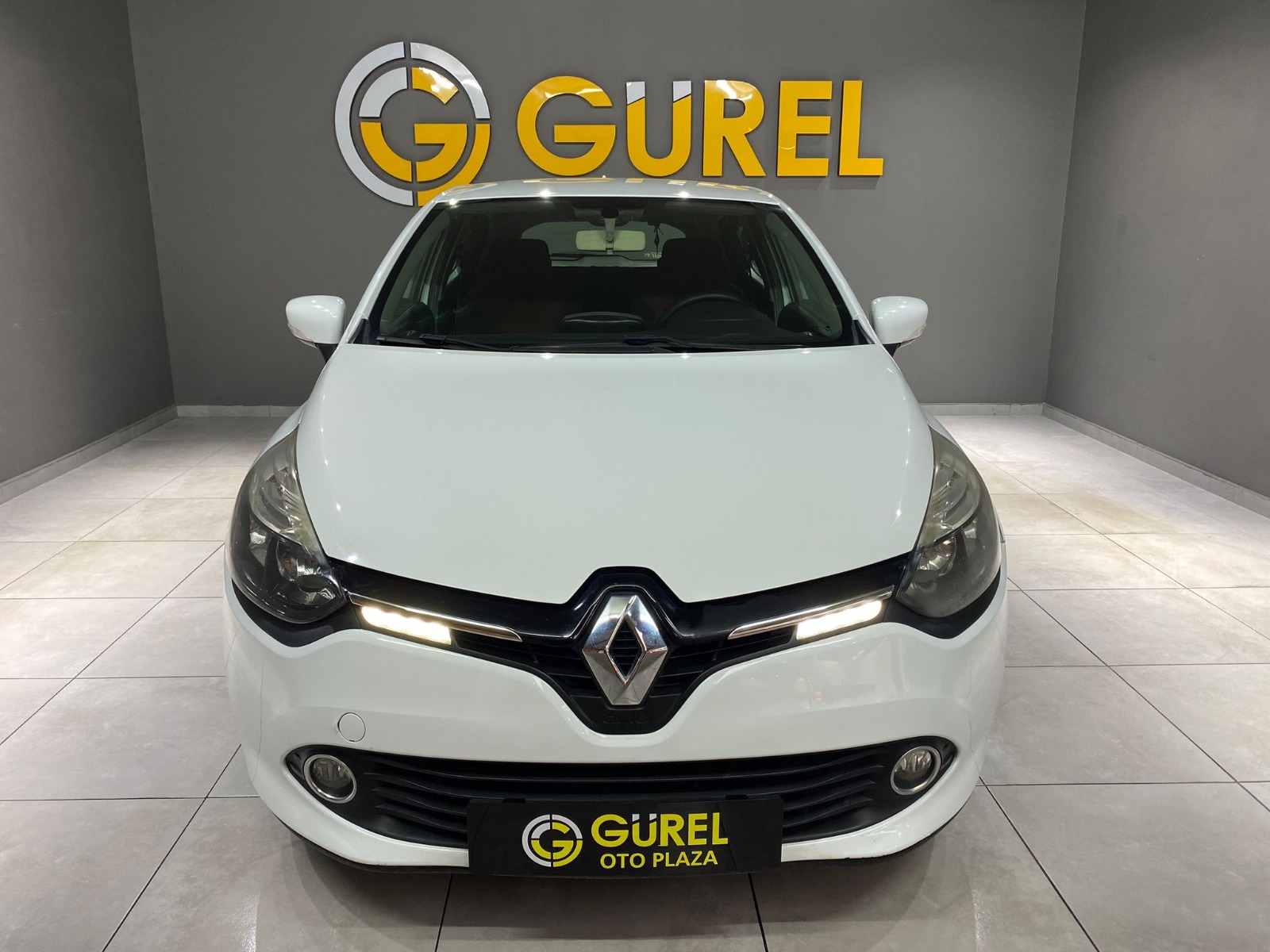 2013 Benzin Manuel Renault Clio Beyaz Gürel Tasarım Aksesuar Otomotiv San. Tic. Ltd. Şti.