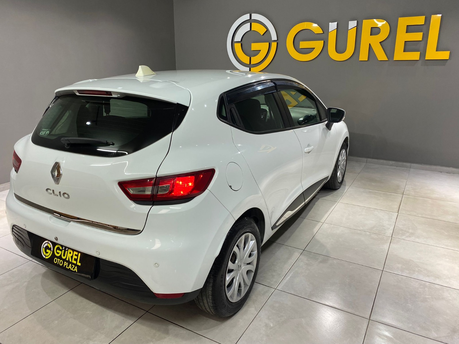 2013 Benzin Manuel Renault Clio Beyaz Gürel Tasarım Aksesuar Otomotiv San. Tic. Ltd. Şti.