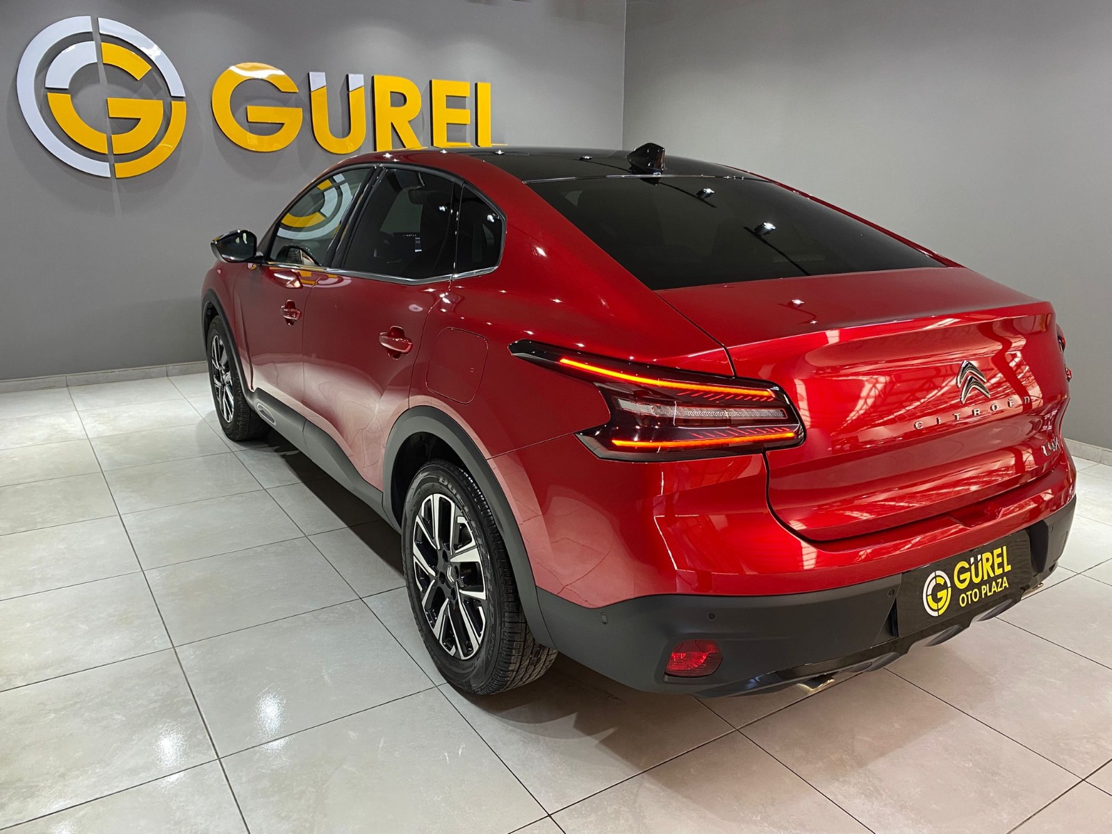 2024 Benzin Otomatik Citroen C4 X Kırmızı Gürel Tasarım Aksesuar Otomotiv San. Tic. Ltd. Şti.