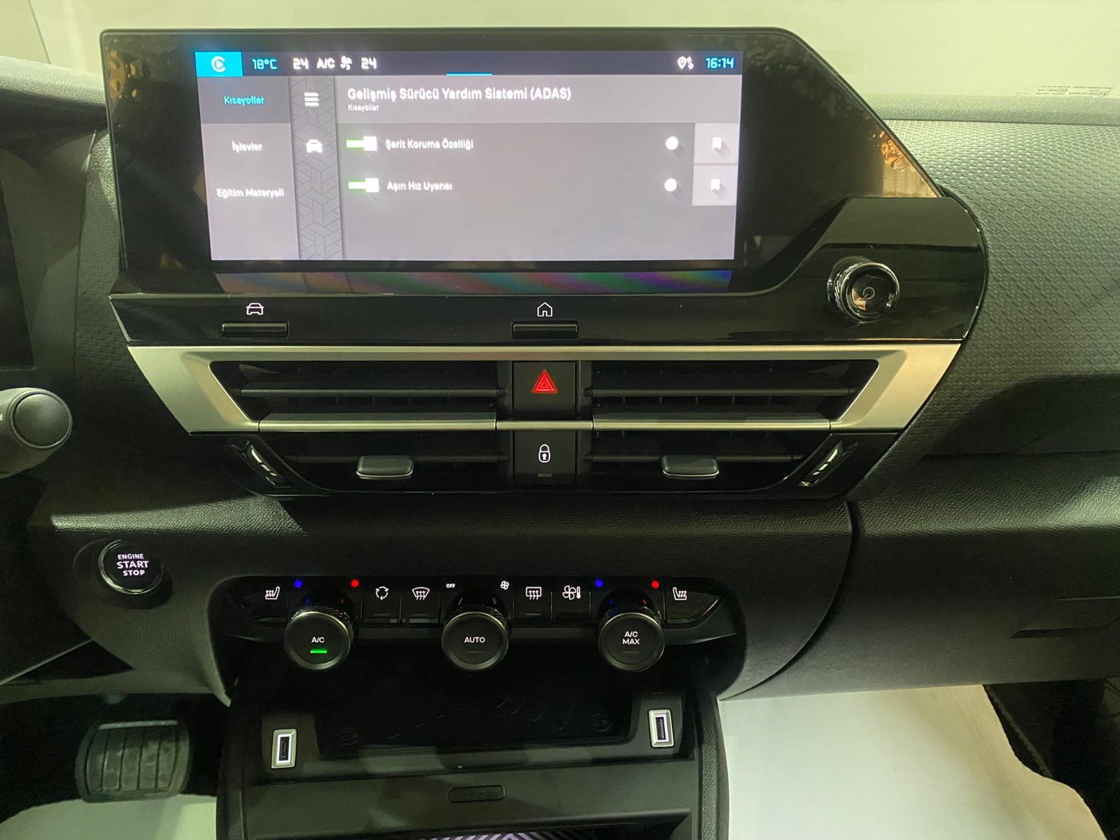 2025 Elektrik Otomatik Citroen e-C4 X Kırmızı Gürel Tasarım Aksesuar Otomotiv San. Tic. Ltd. Şti.