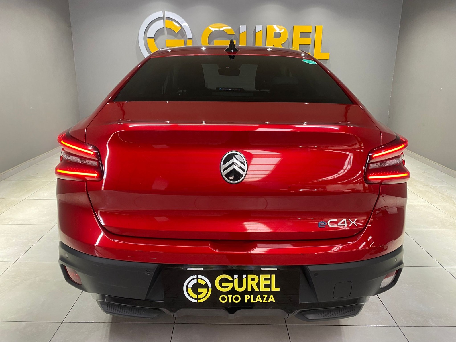 2025 Elektrik Otomatik Citroen e-C4 X Kırmızı Gürel Tasarım Aksesuar Otomotiv San. Tic. Ltd. Şti.