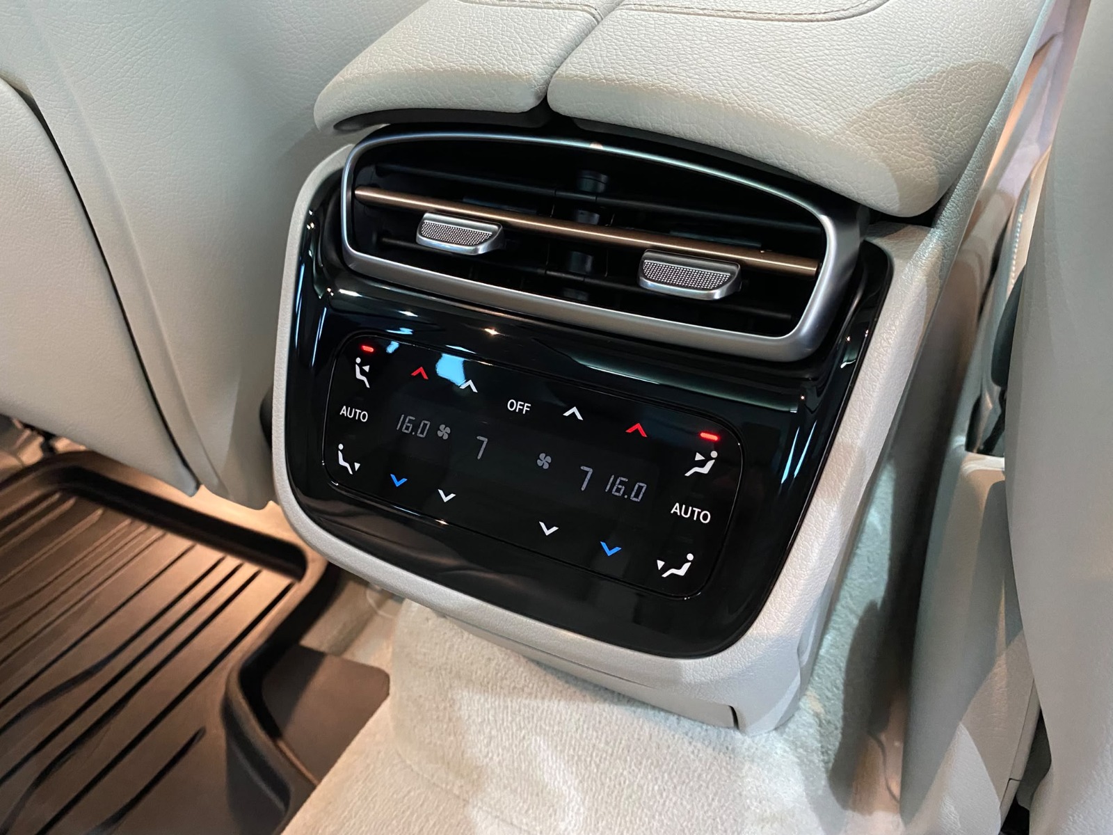 2023 Elektrik Otomatik Mercedes-Benz EQE Gri Gürel Tasarım Aksesuar Otomotiv San. Tic. Ltd. Şti.