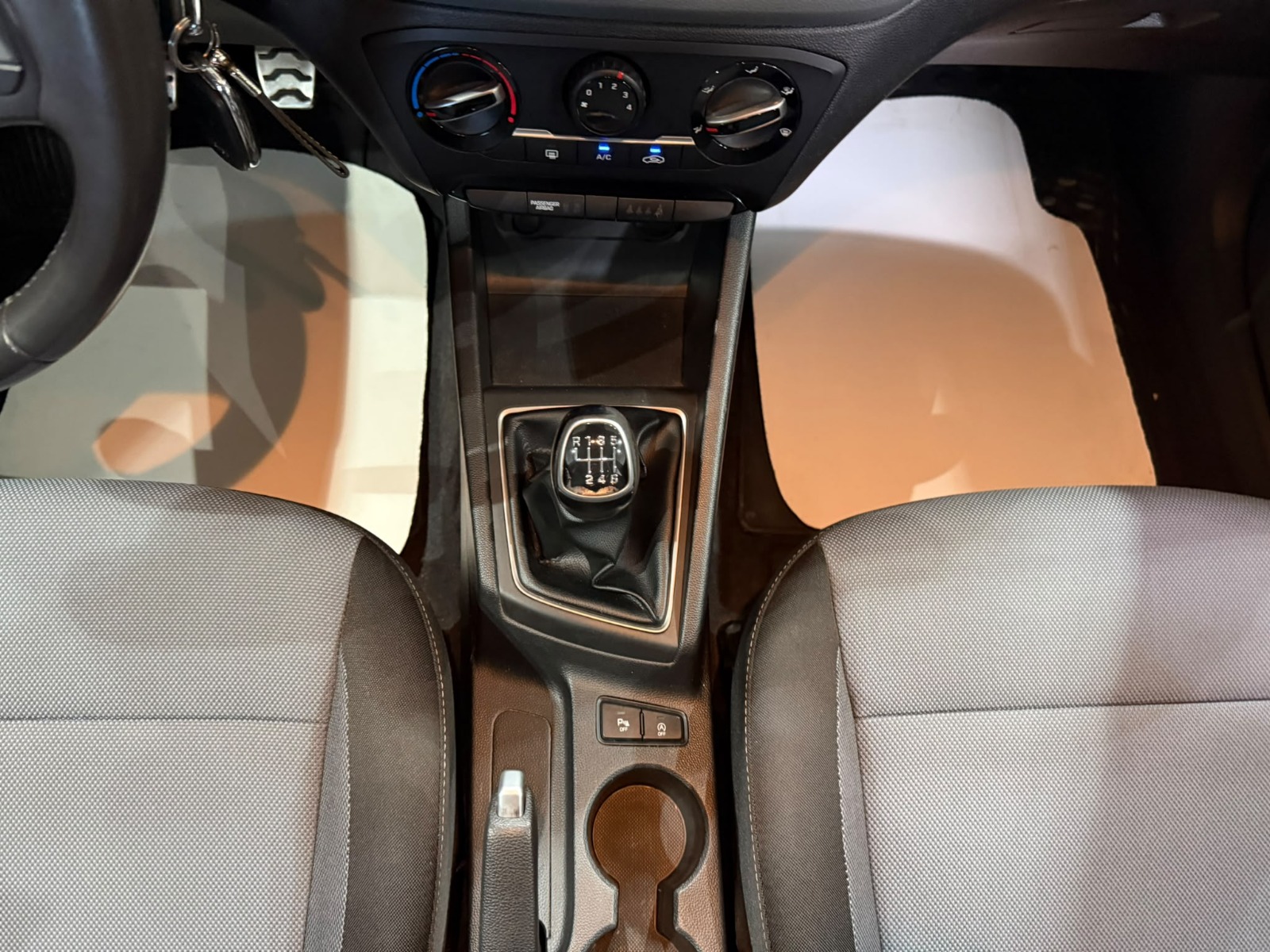 2017 Benzin Manuel Hyundai i20 Active Mavi Gürel Tasarım Aksesuar Otomotiv San. Tic. Ltd. Şti.