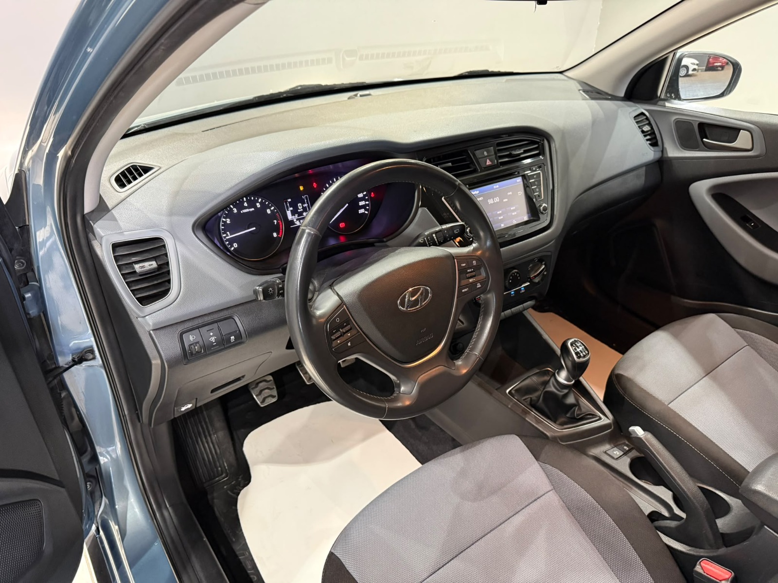 2017 Benzin Manuel Hyundai i20 Active Mavi Gürel Tasarım Aksesuar Otomotiv San. Tic. Ltd. Şti.