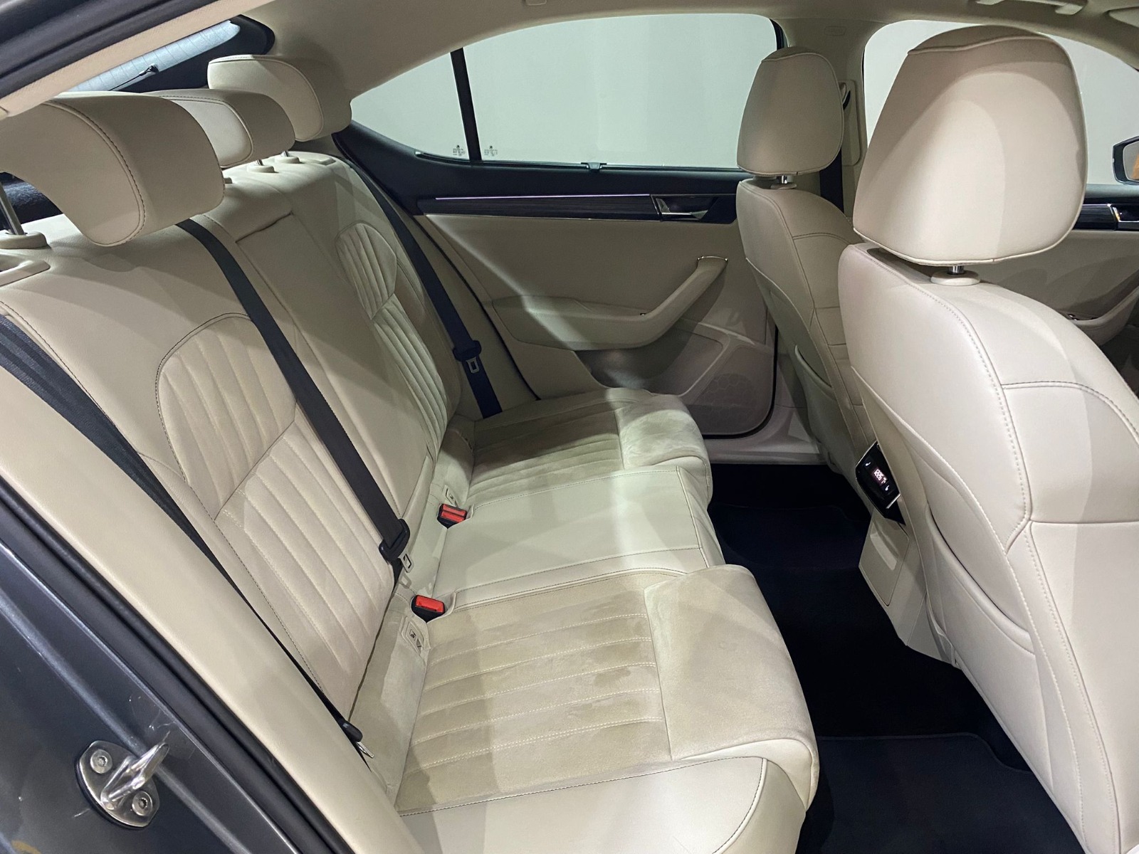 2022 Benzin Otomatik Skoda Superb Gri Gürel Tasarım Aksesuar Otomotiv San. Tic. Ltd. Şti.