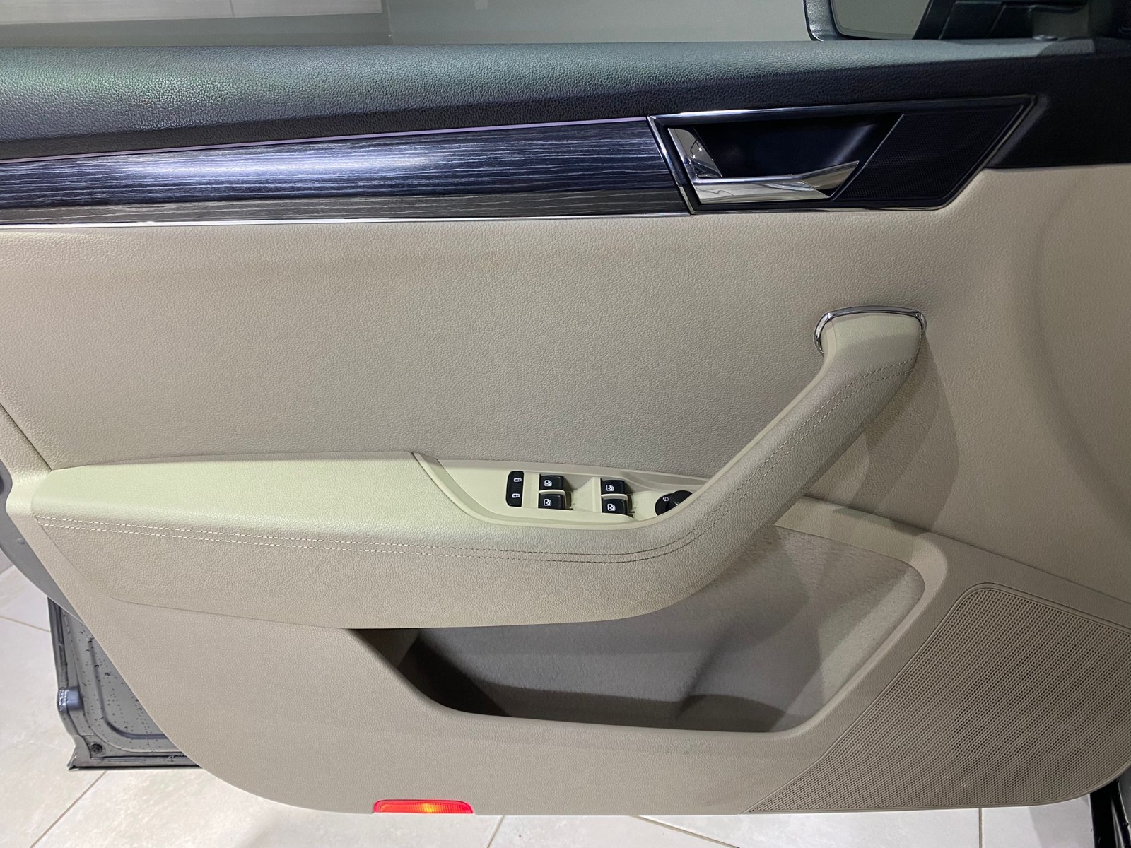 2022 Benzin Otomatik Skoda Superb Gri Gürel Tasarım Aksesuar Otomotiv San. Tic. Ltd. Şti.