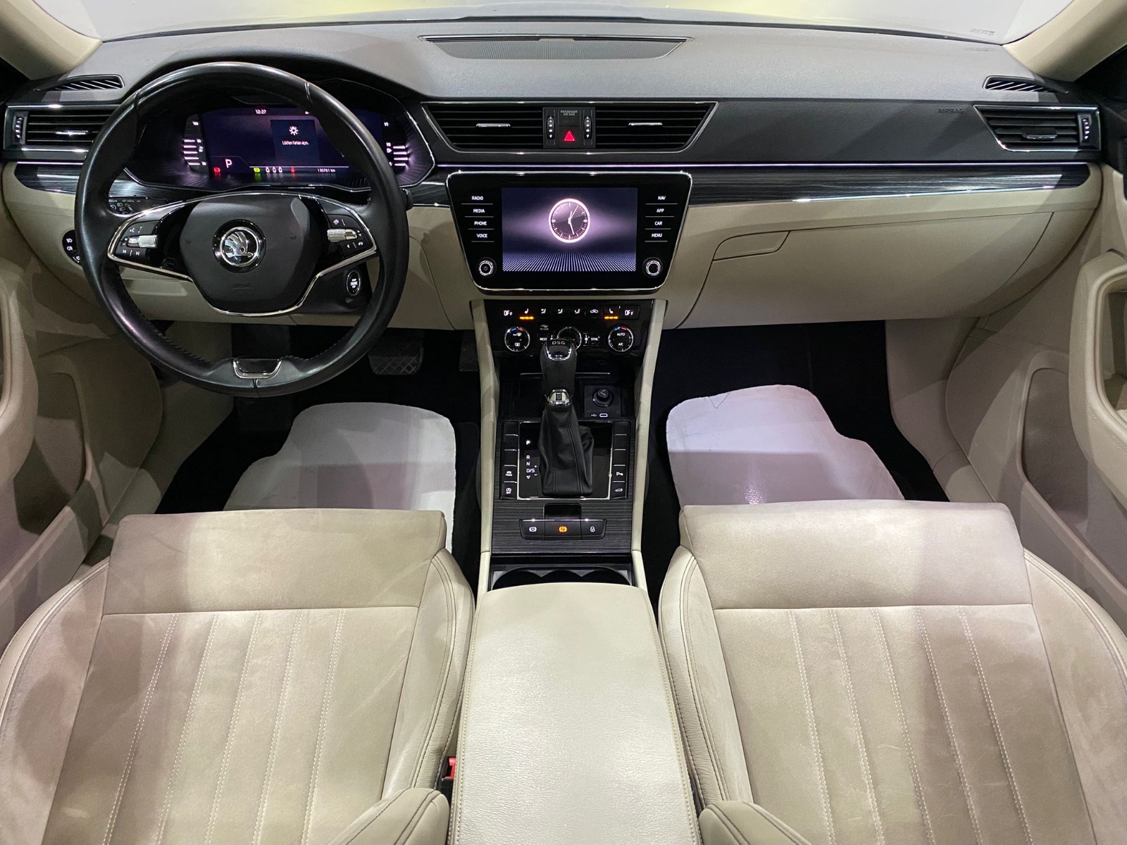 2022 Benzin Otomatik Skoda Superb Gri Gürel Tasarım Aksesuar Otomotiv San. Tic. Ltd. Şti.
