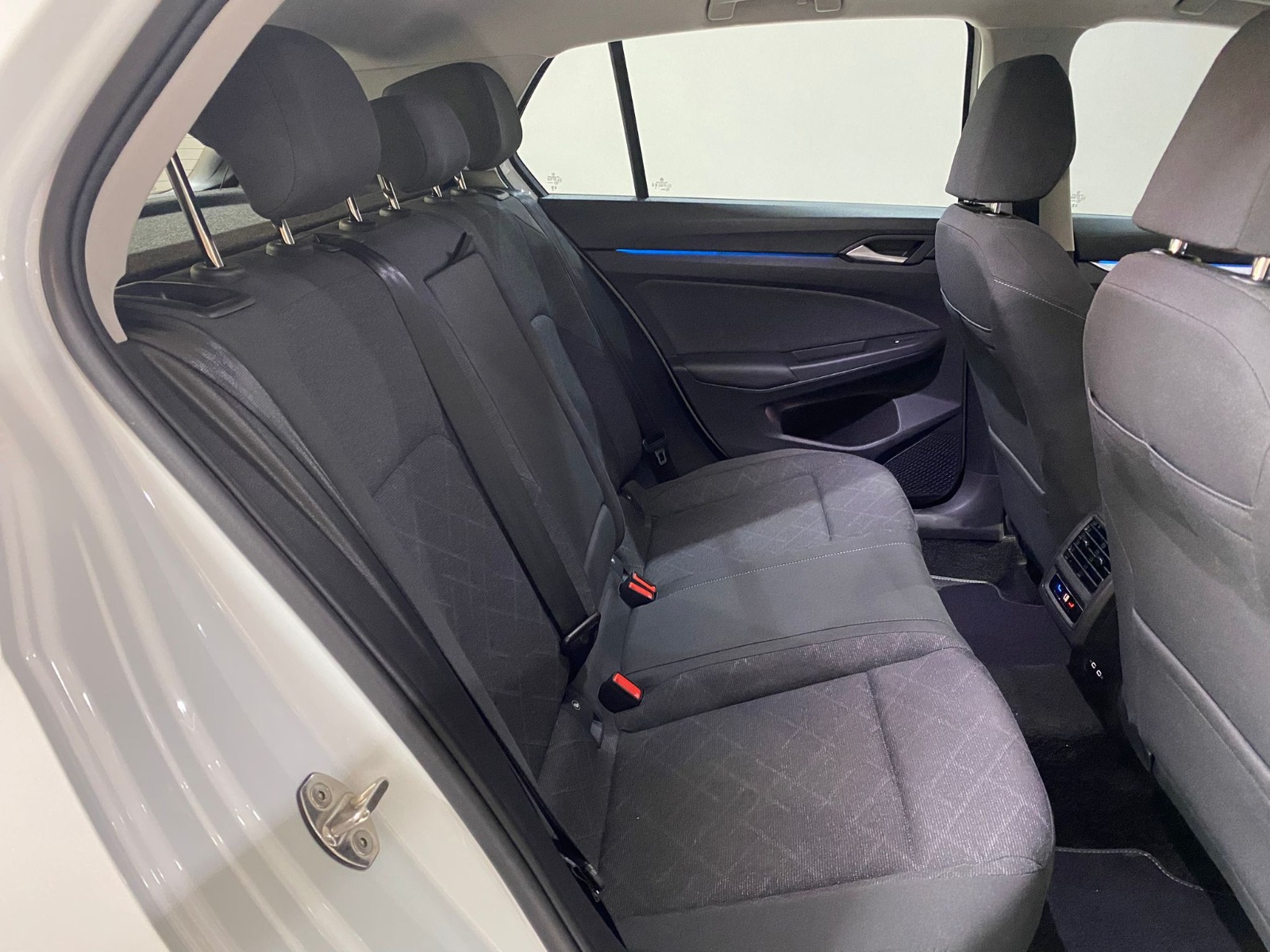 2023 MHEV Otomatik Volkswagen Golf Beyaz Gürel Tasarım Aksesuar Otomotiv San. Tic. Ltd. Şti.