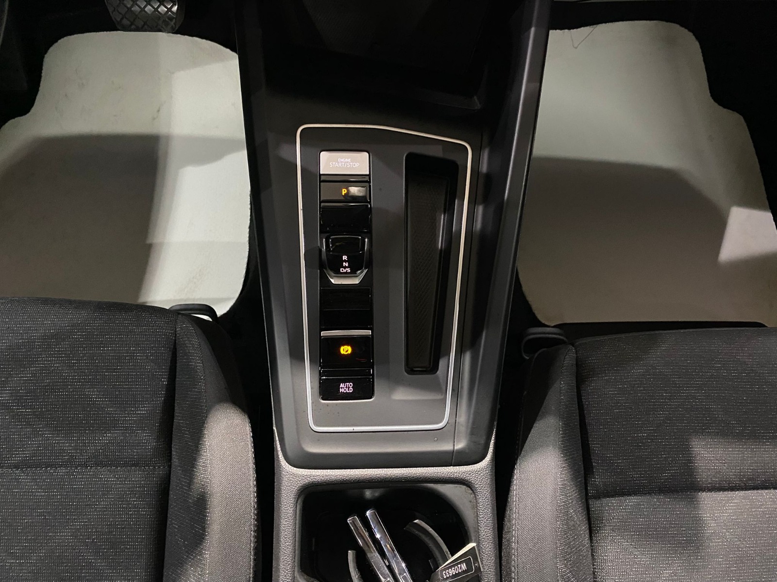 2023 MHEV Otomatik Volkswagen Golf Beyaz Gürel Tasarım Aksesuar Otomotiv San. Tic. Ltd. Şti.