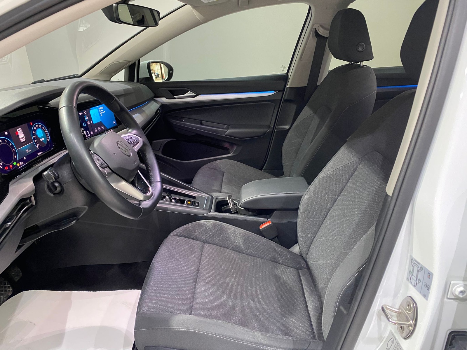 2023 MHEV Otomatik Volkswagen Golf Beyaz Gürel Tasarım Aksesuar Otomotiv San. Tic. Ltd. Şti.