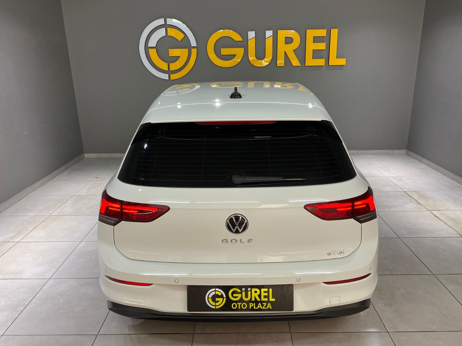 2023 MHEV Otomatik Volkswagen Golf Beyaz Gürel Tasarım Aksesuar Otomotiv San. Tic. Ltd. Şti.