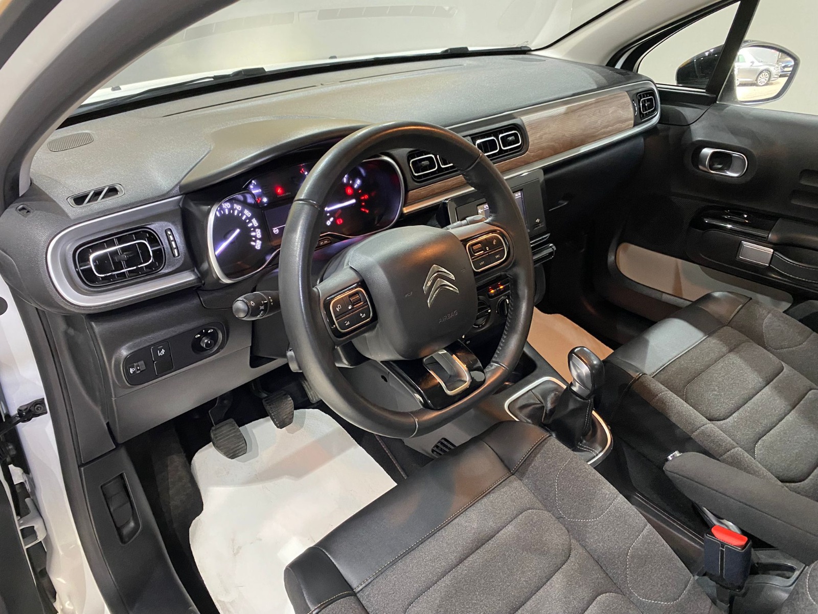 2023 Benzin Manuel Citroen C3 Beyaz Gürel Tasarım Aksesuar Otomotiv San. Tic. Ltd. Şti.