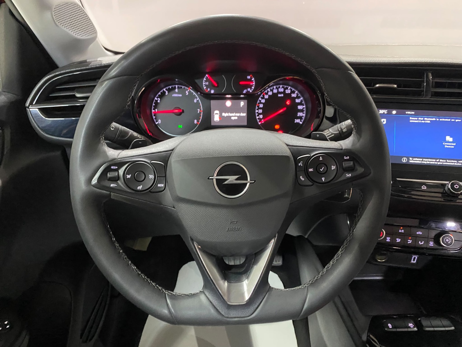 2025 Benzin Otomatik Opel Corsa Kırmızı Gürel Tasarım Aksesuar Otomotiv San. Tic. Ltd. Şti.
