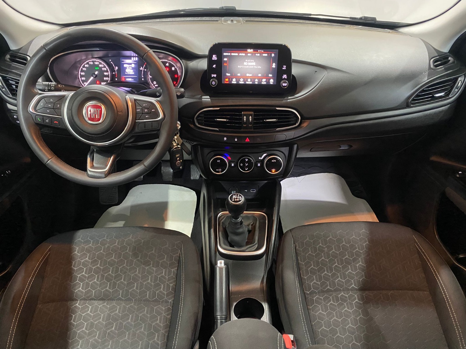 TaksitliOto.Net | 2.El Fiat Egea Cross 1.4 Fire Urban | Manuel & Benzin | Gri | İzmir.2el 2023 Benzin Manuel Fiat Egea Gri Gürel Tasarım Aksesuar Otomotiv San. Tic. Ltd. Şti.