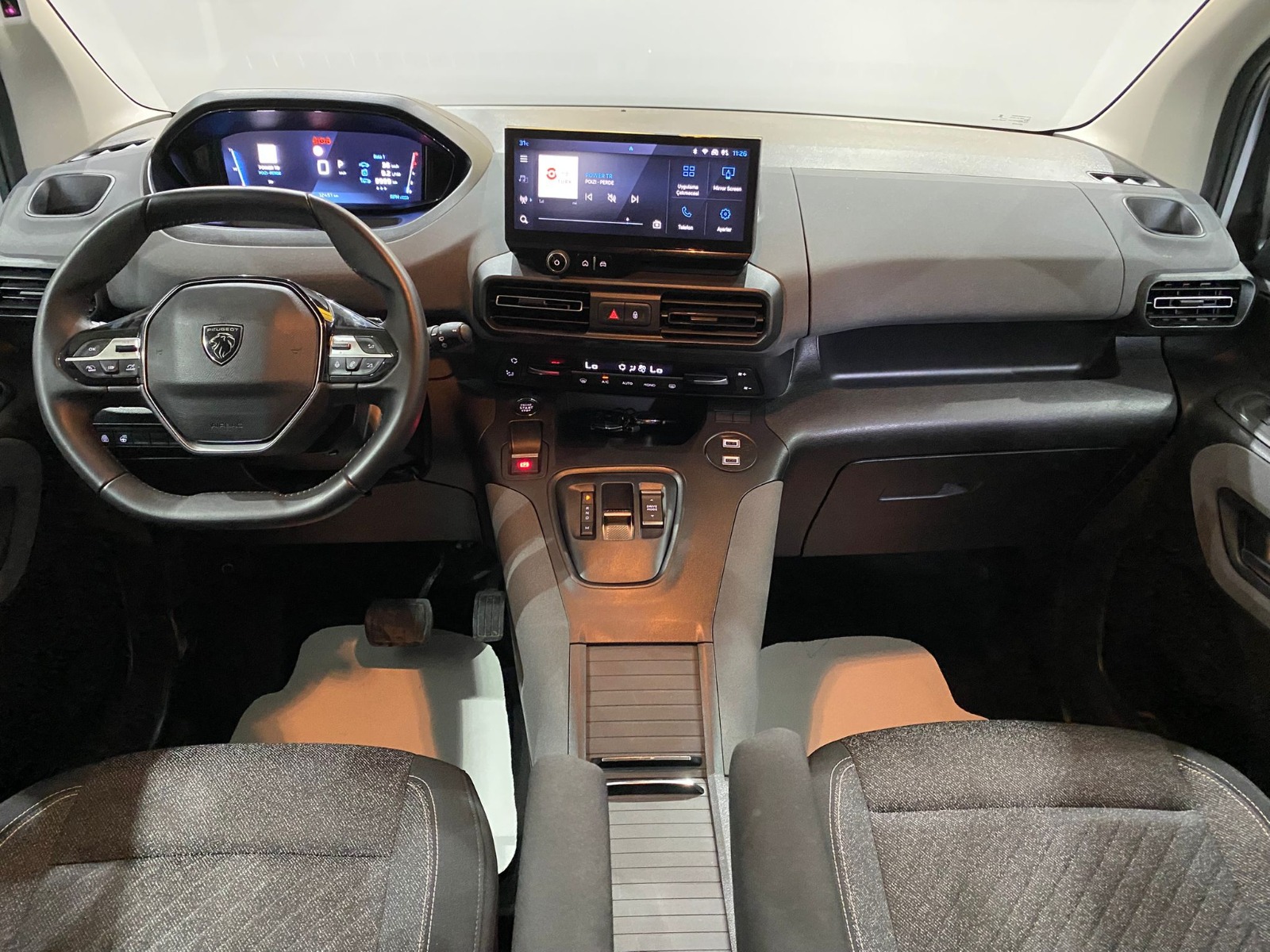 2026 Dizel Otomatik Peugeot Rifter Beyaz Gürel Tasarım Aksesuar Otomotiv San. Tic. Ltd. Şti.