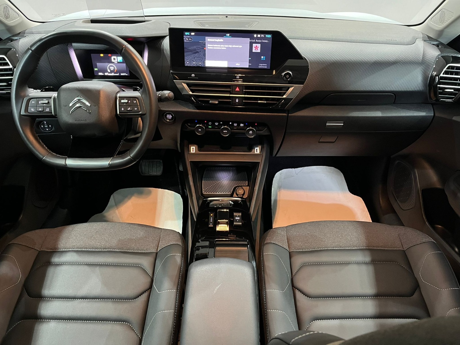 2024 Benzin Otomatik Citroen C4 X Beyaz Gürel Tasarım Aksesuar Otomotiv San. Tic. Ltd. Şti.