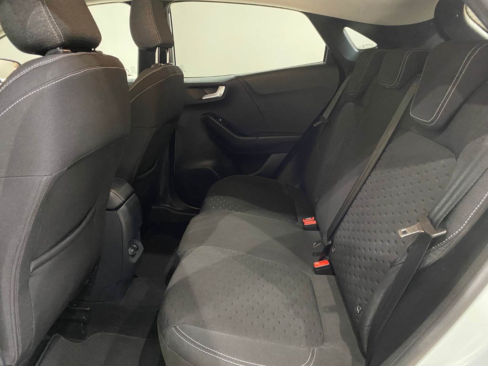 2024 MHEV Otomatik Ford Puma Beyaz Gürel Tasarım Aksesuar Otomotiv San. Tic. Ltd. Şti.