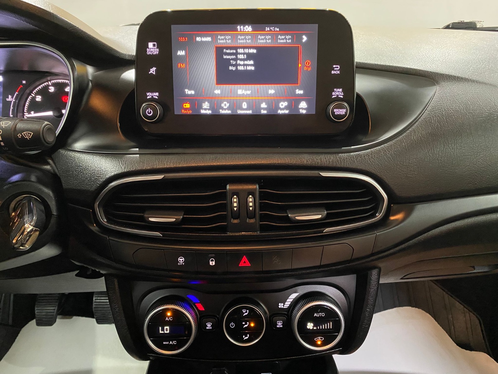 2023 Benzin Manuel Fiat Egea Gri Gürel Tasarım Aksesuar Otomotiv San. Tic. Ltd. Şti.