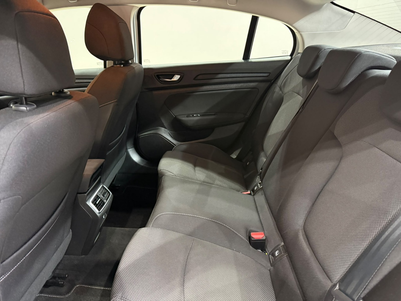 2026 Benzin Manuel RENAULT MEGANE Beyaz Gürel Tasarım Aksesuar Otomotiv San. Tic. Ltd. Şti.