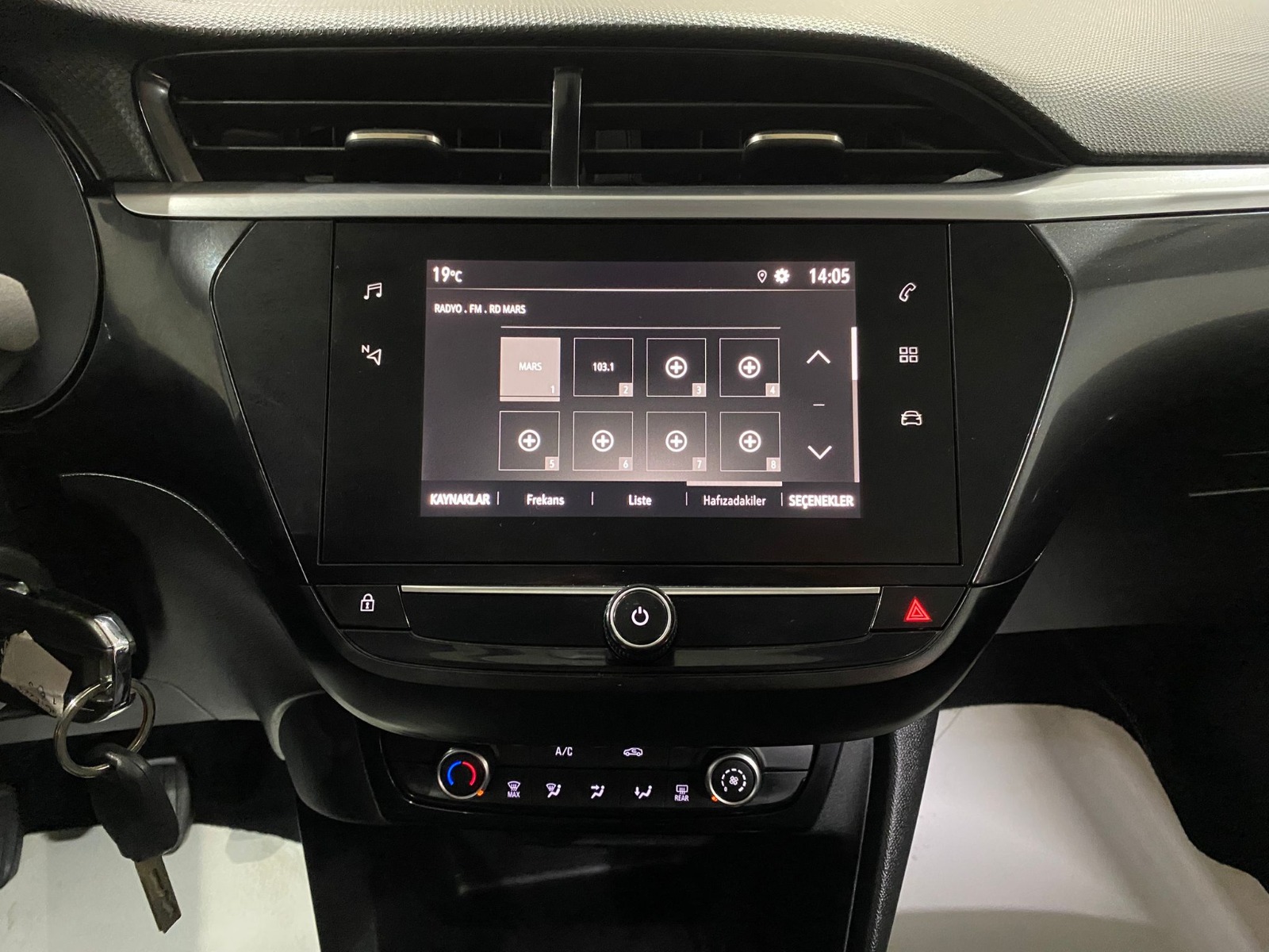 2020 Benzin Manuel Opel Corsa Lacivert Gürel Tasarım Aksesuar Otomotiv San. Tic. Ltd. Şti.